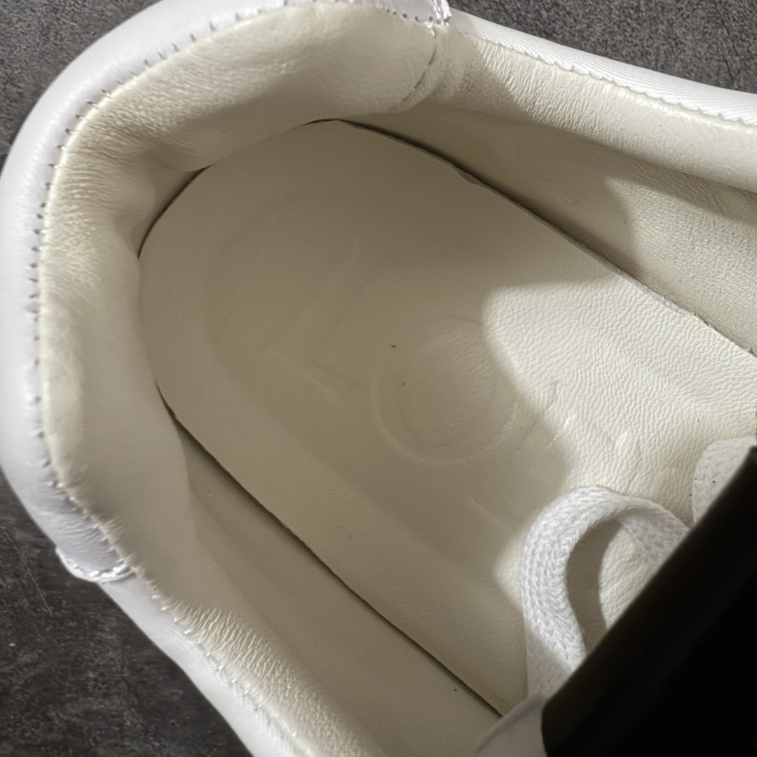 Loewe shoe