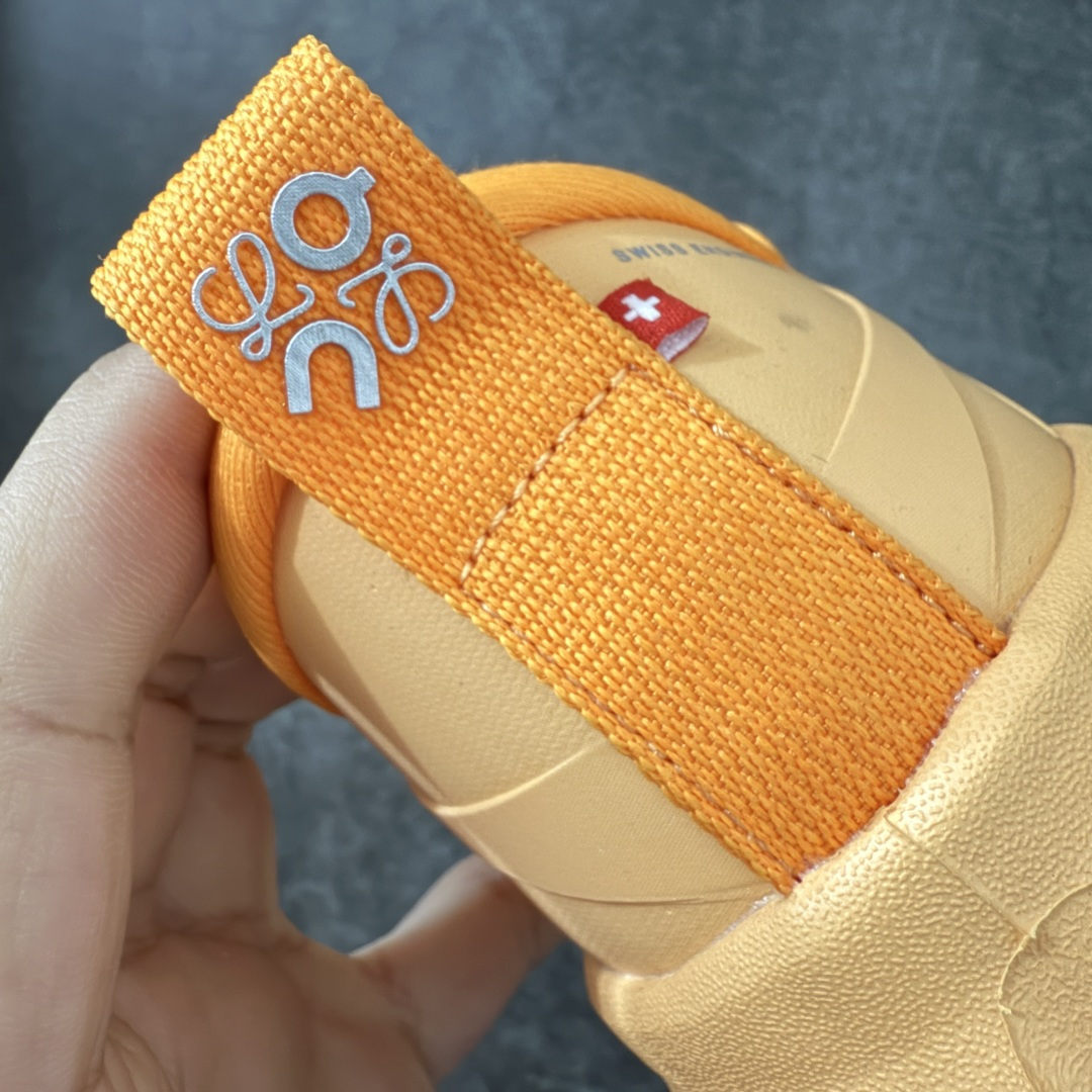 Loewe shoe