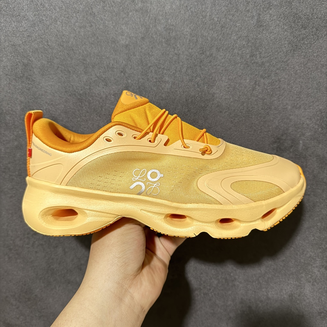 Loewe shoe