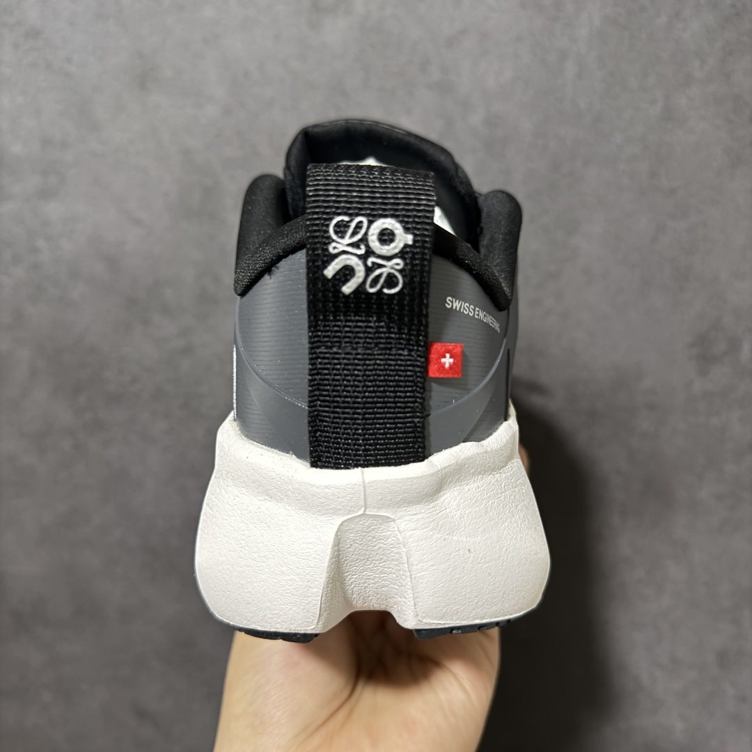 Loewe shoe