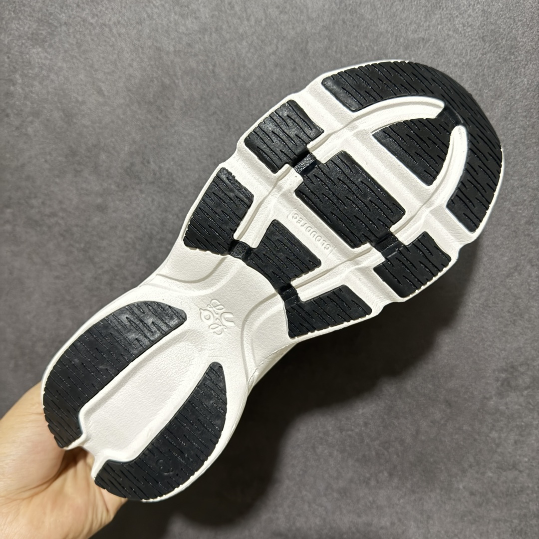 Loewe shoe