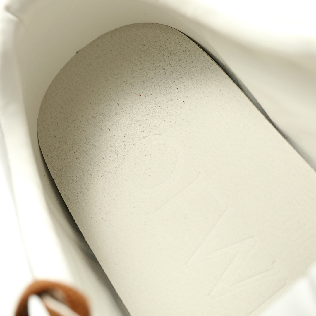Loewe shoe