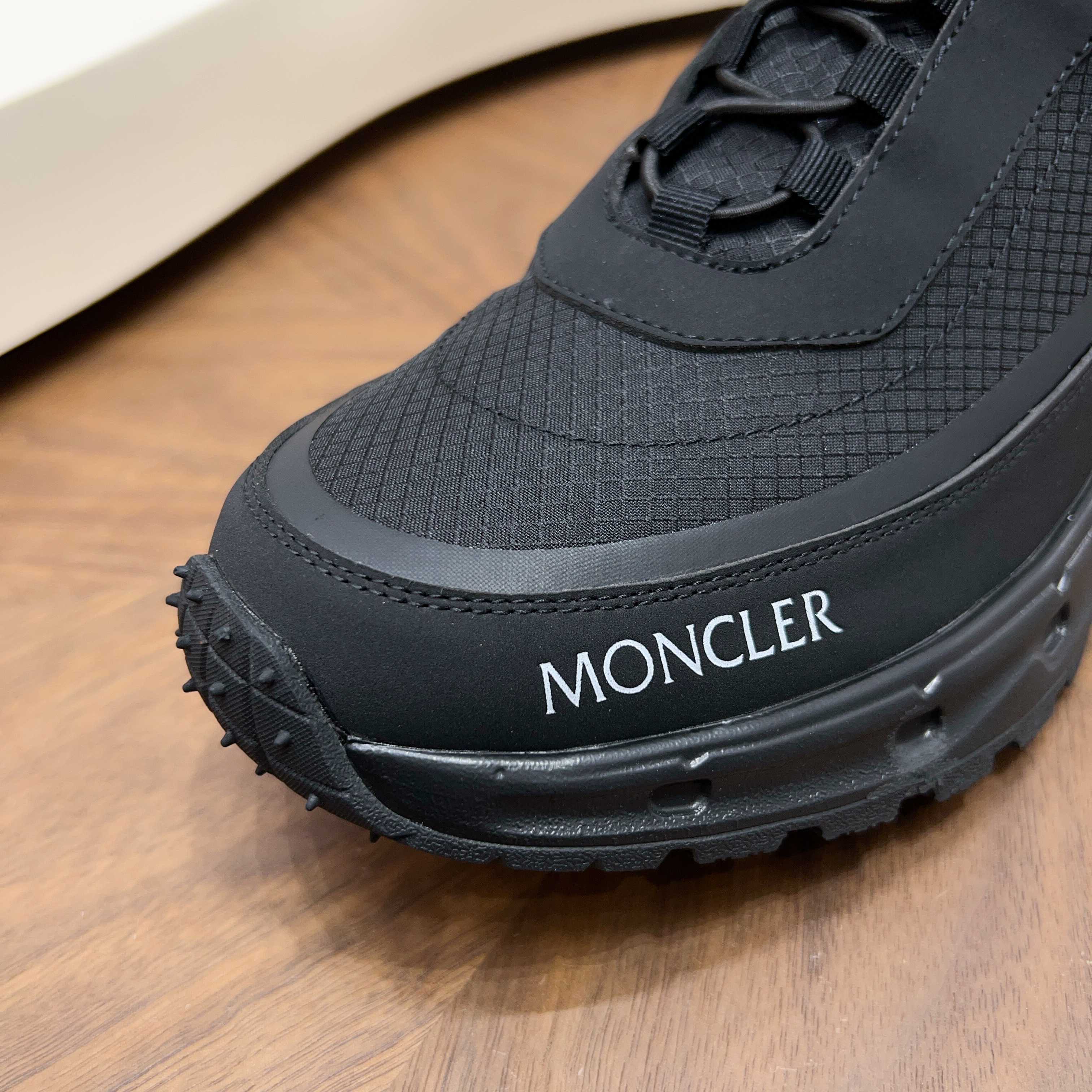 Moncler