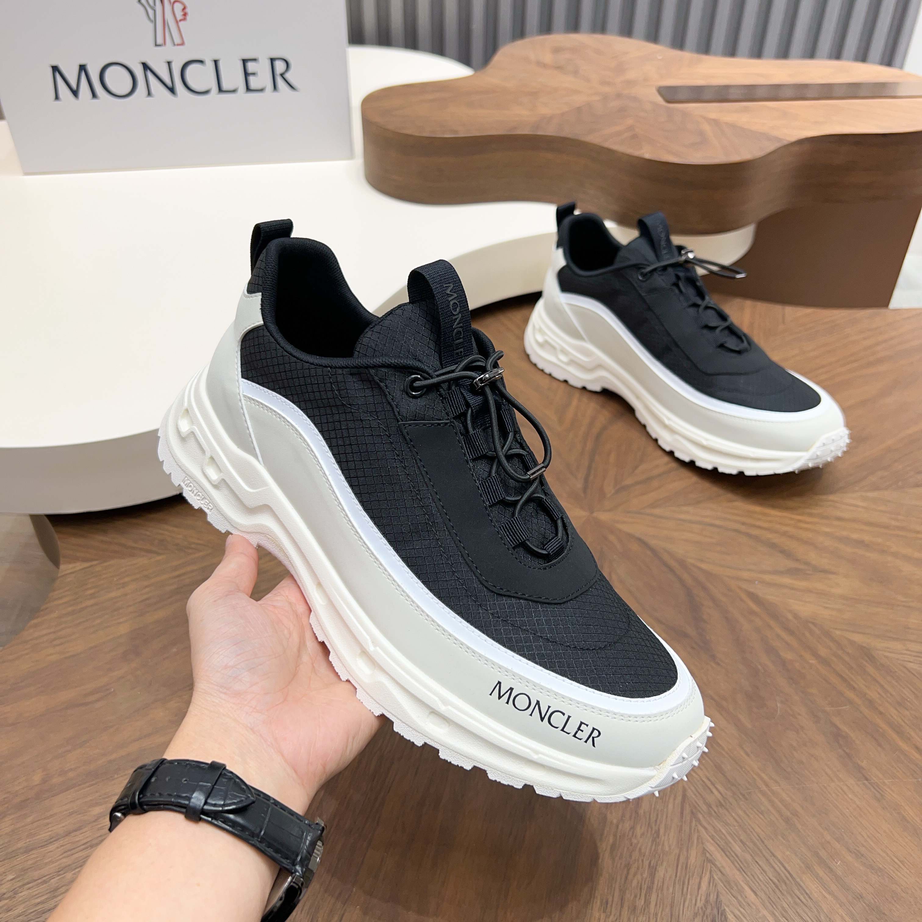 Moncler