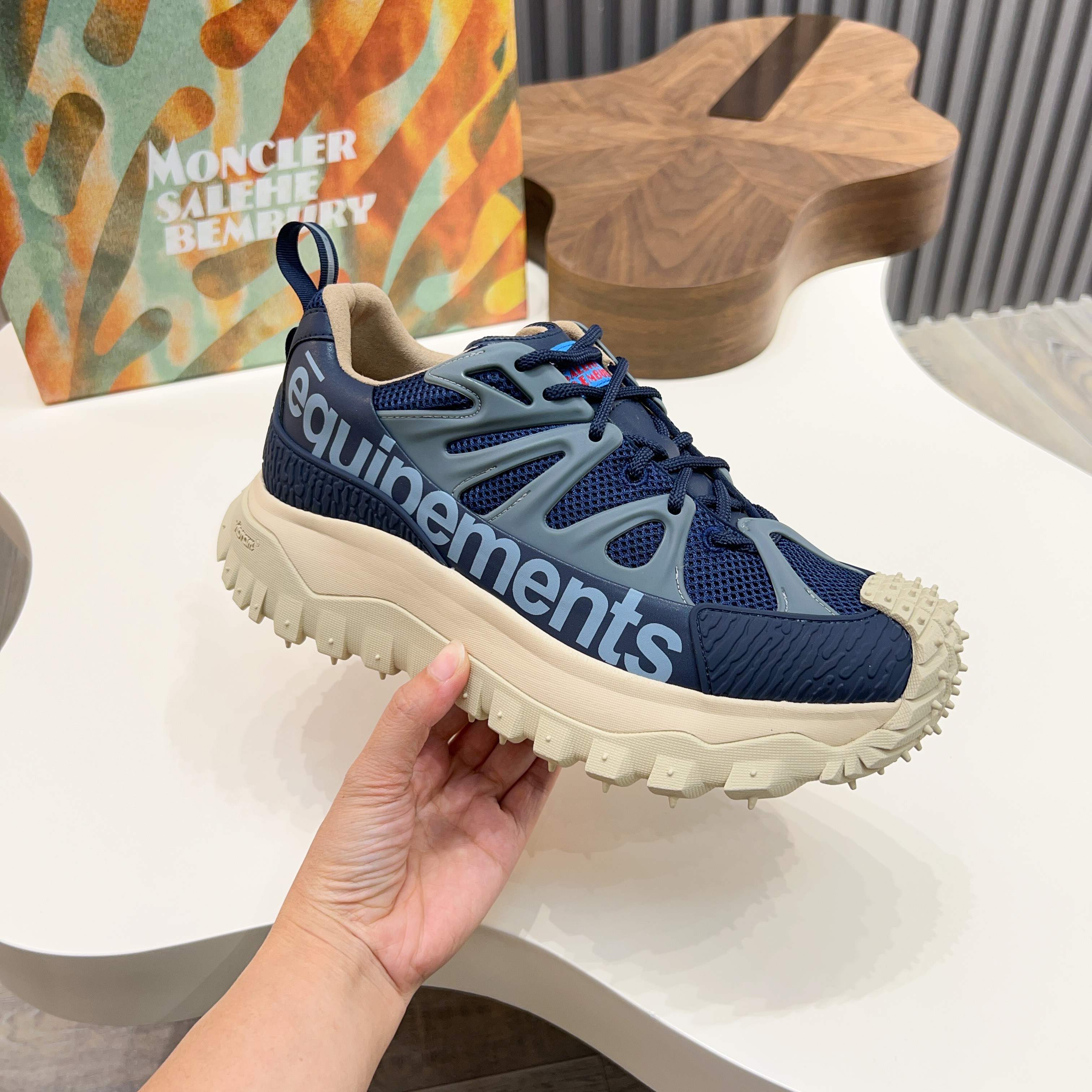 Moncler shoe