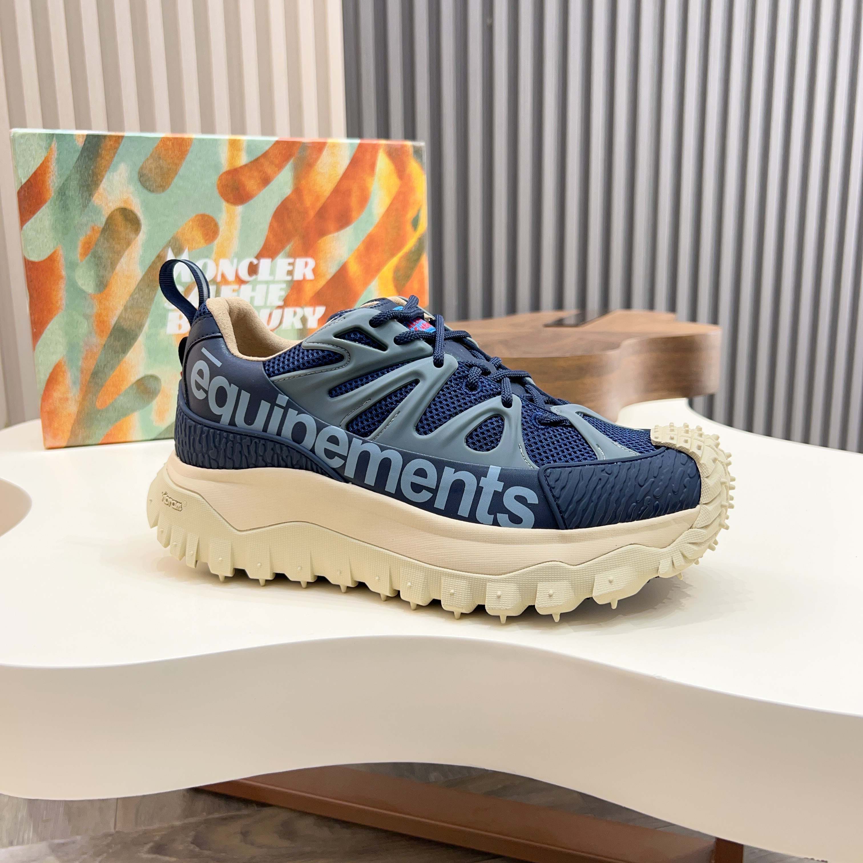Moncler shoe