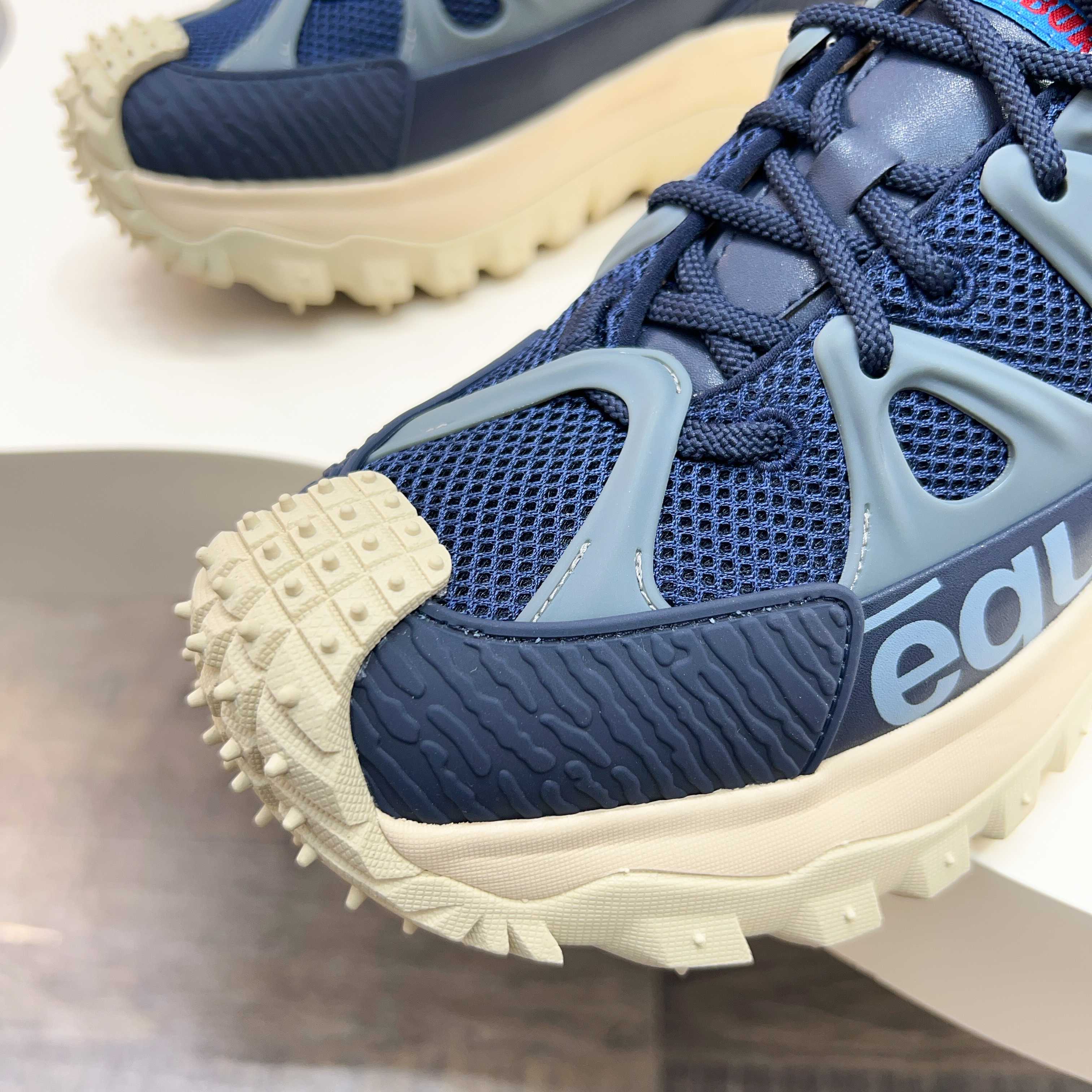 Moncler shoe
