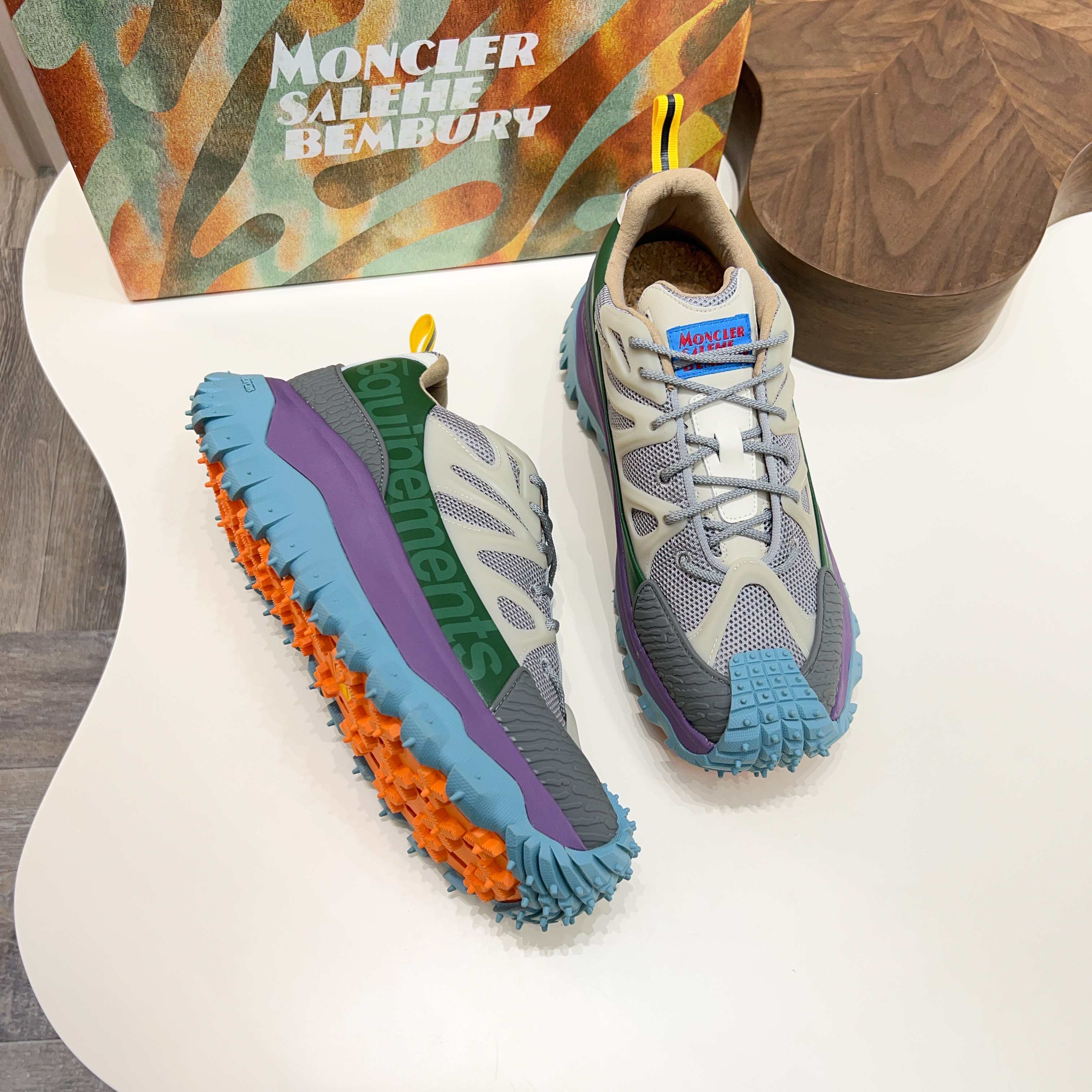 Moncler shoe