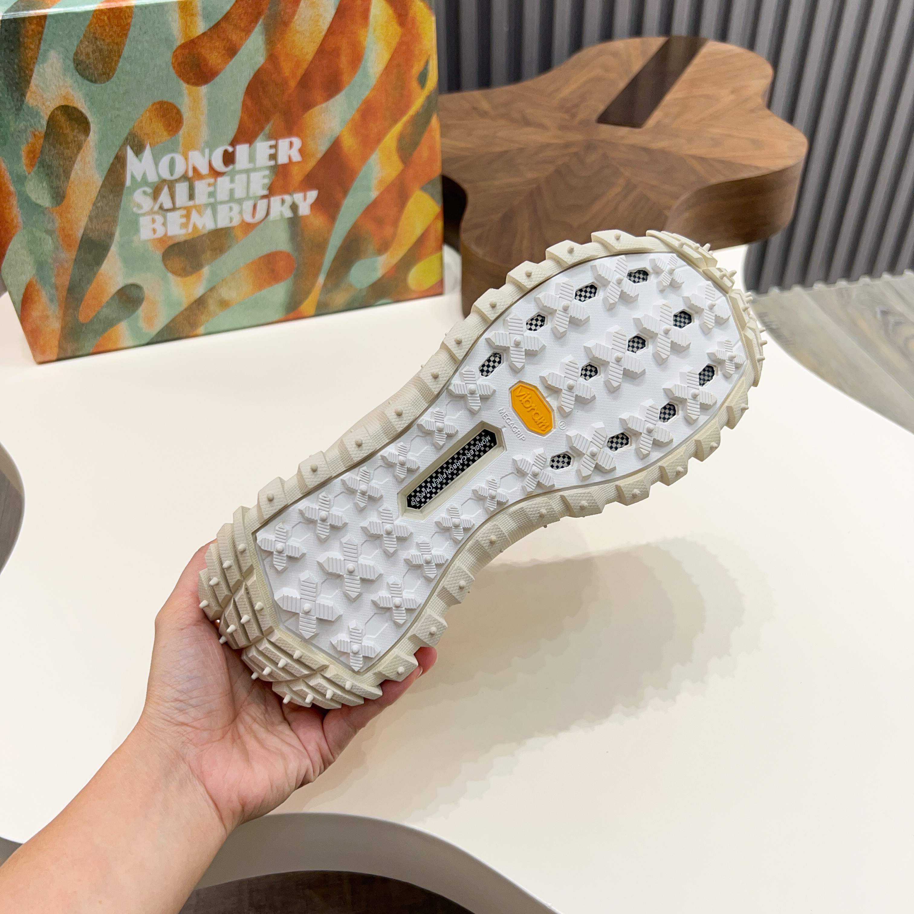 Moncler shoe