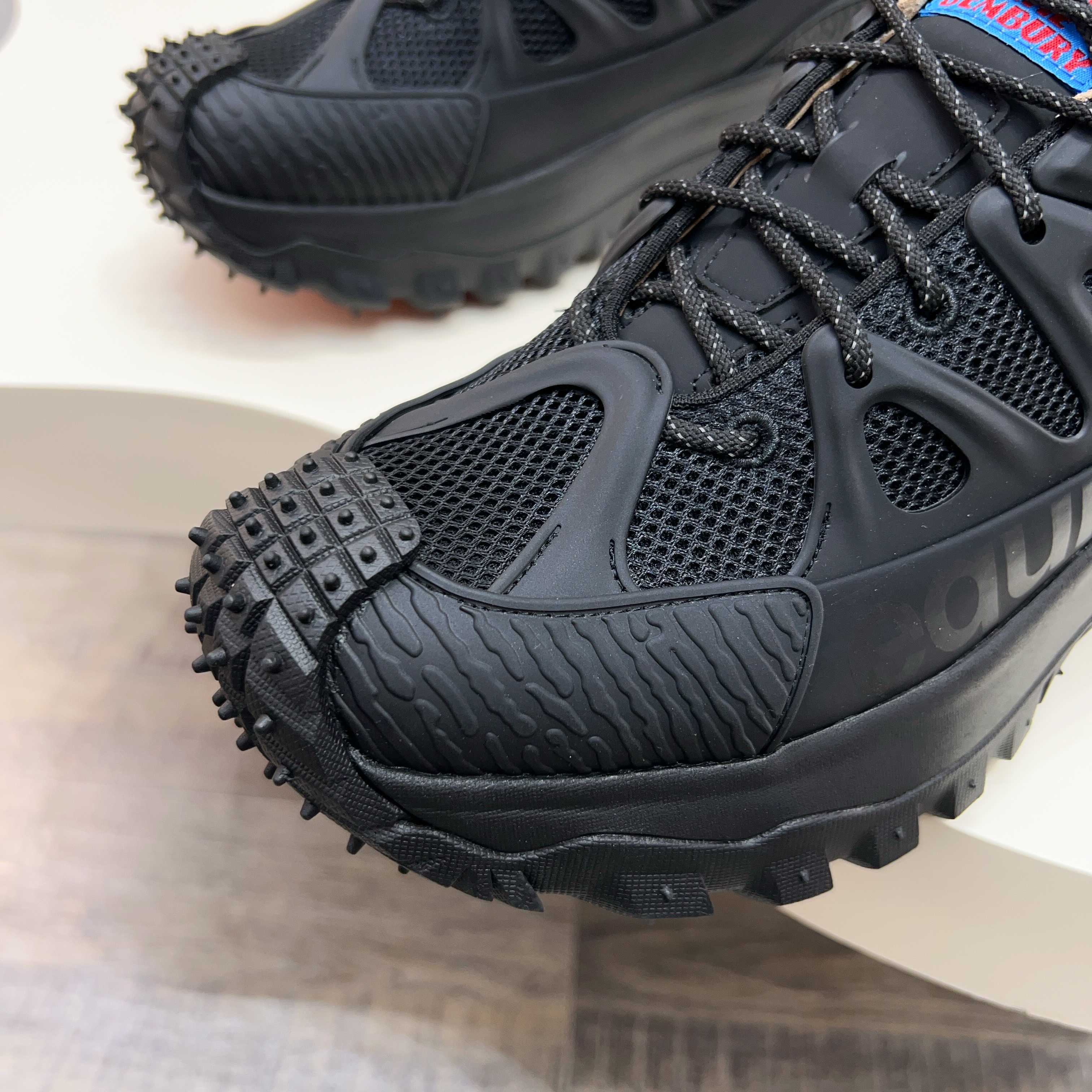 Moncler shoe