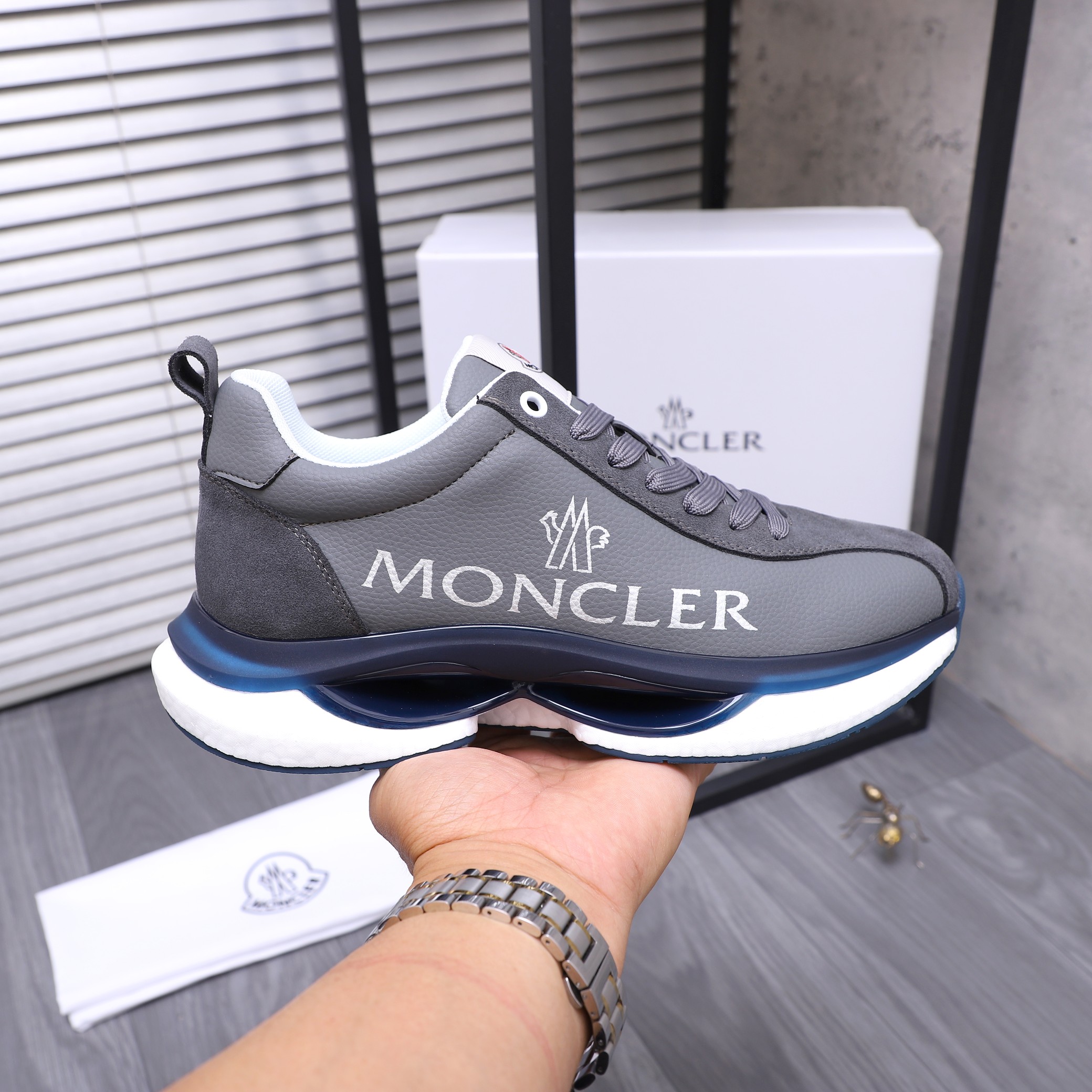 Moncler shoe
