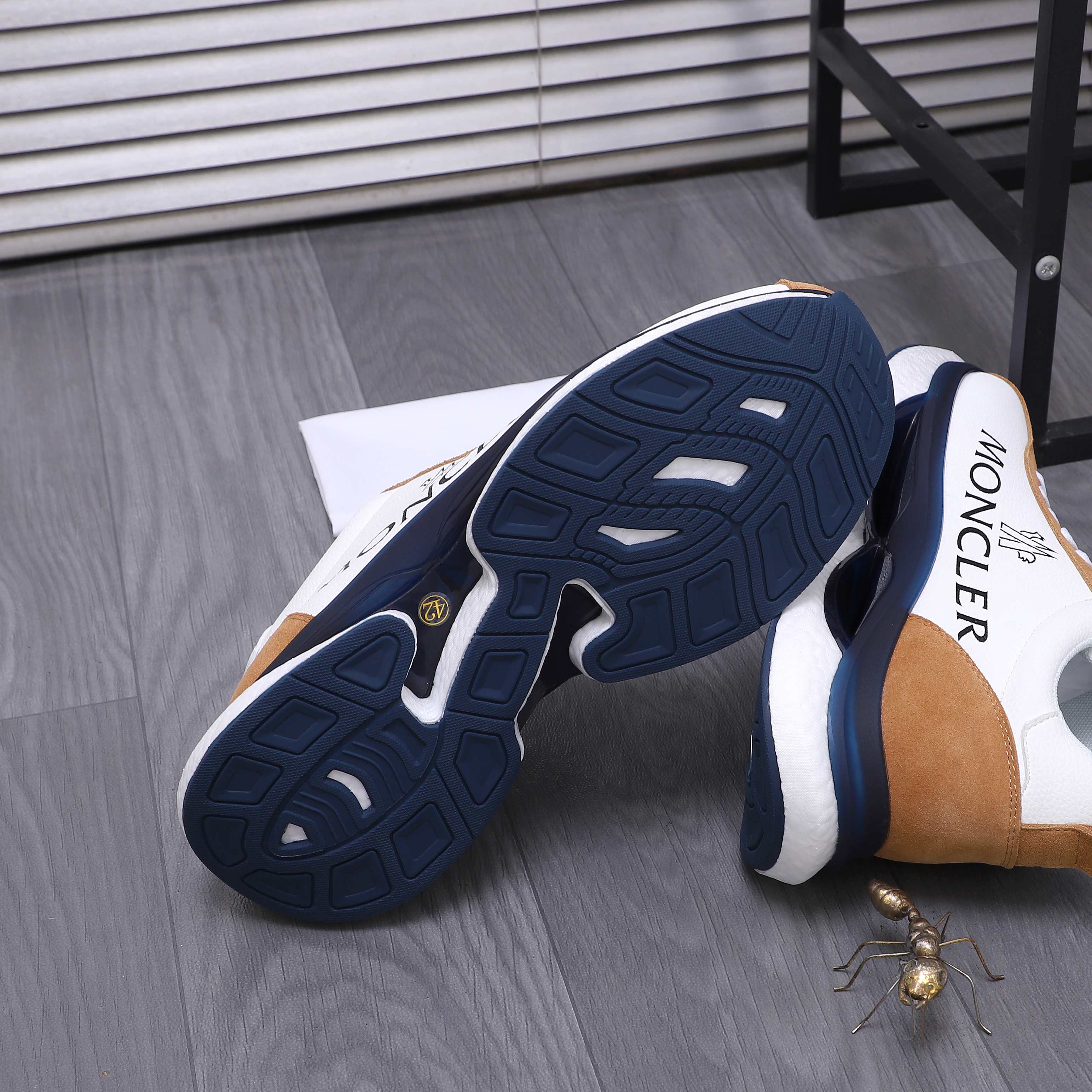 Moncler shoe