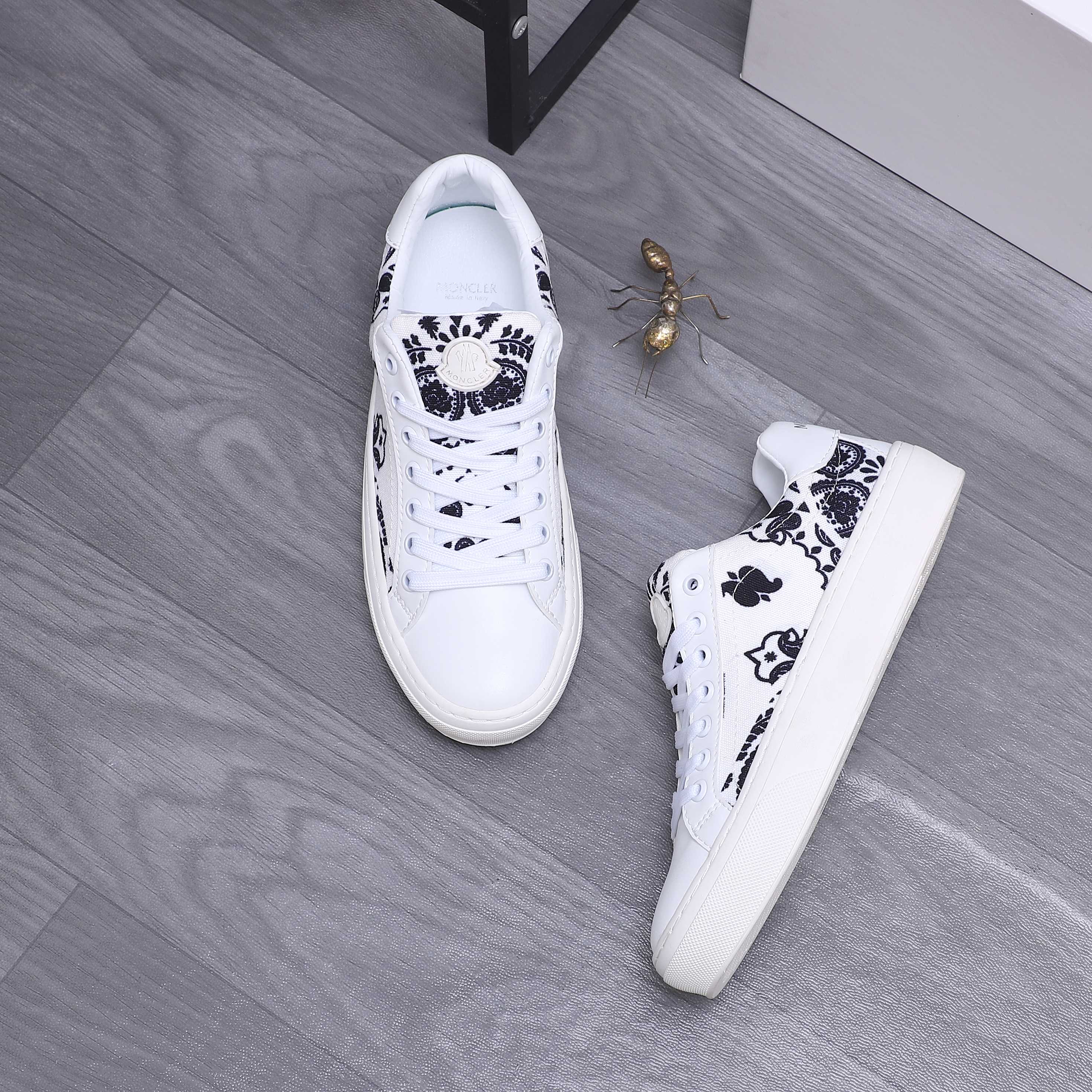 Moncler shoe