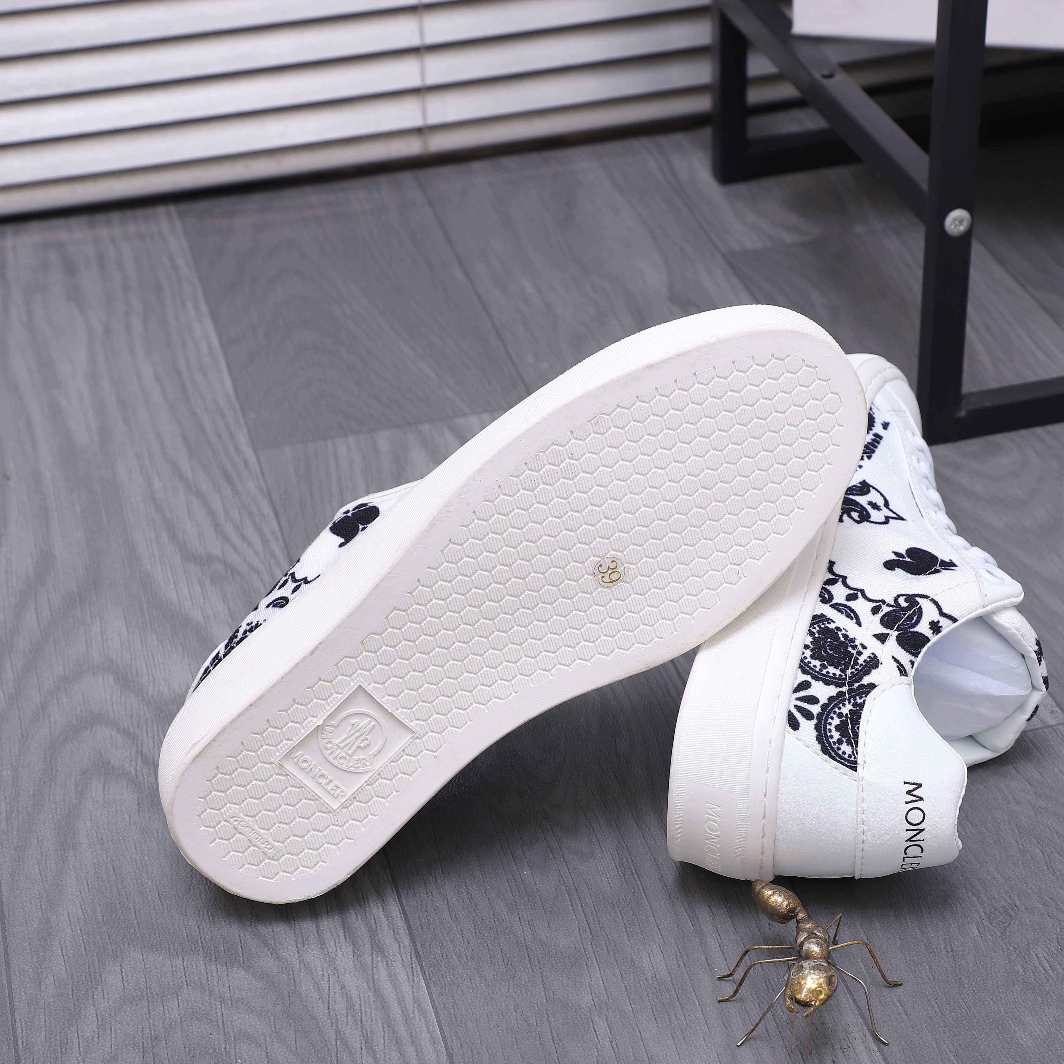 Moncler shoe