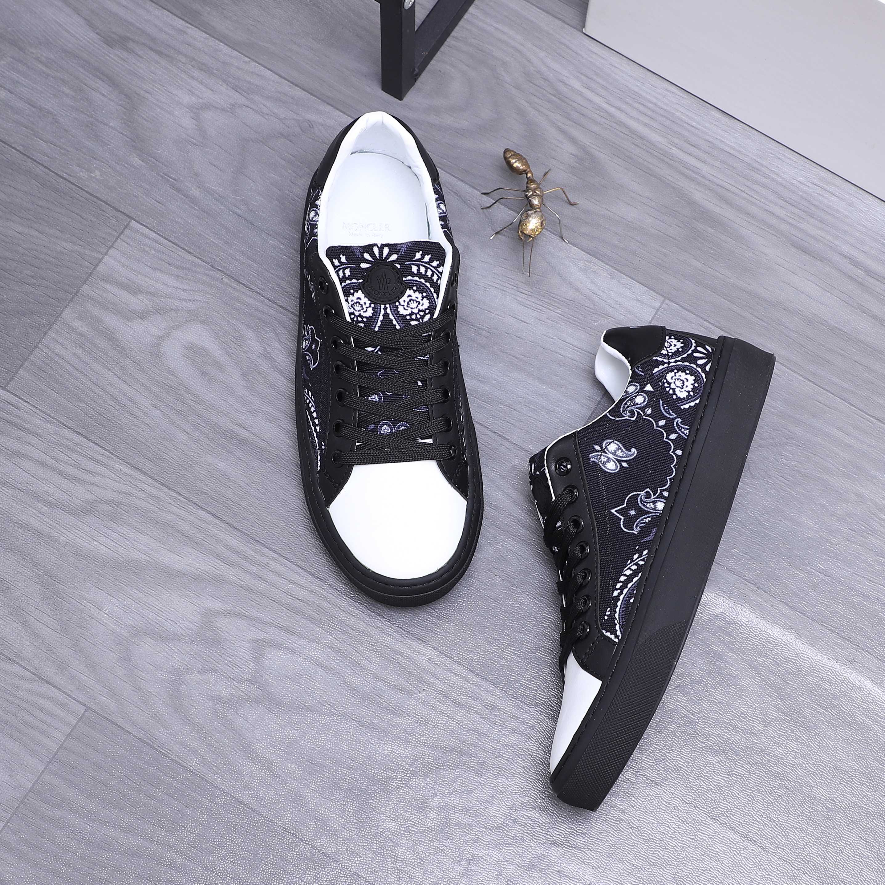 Moncler shoe