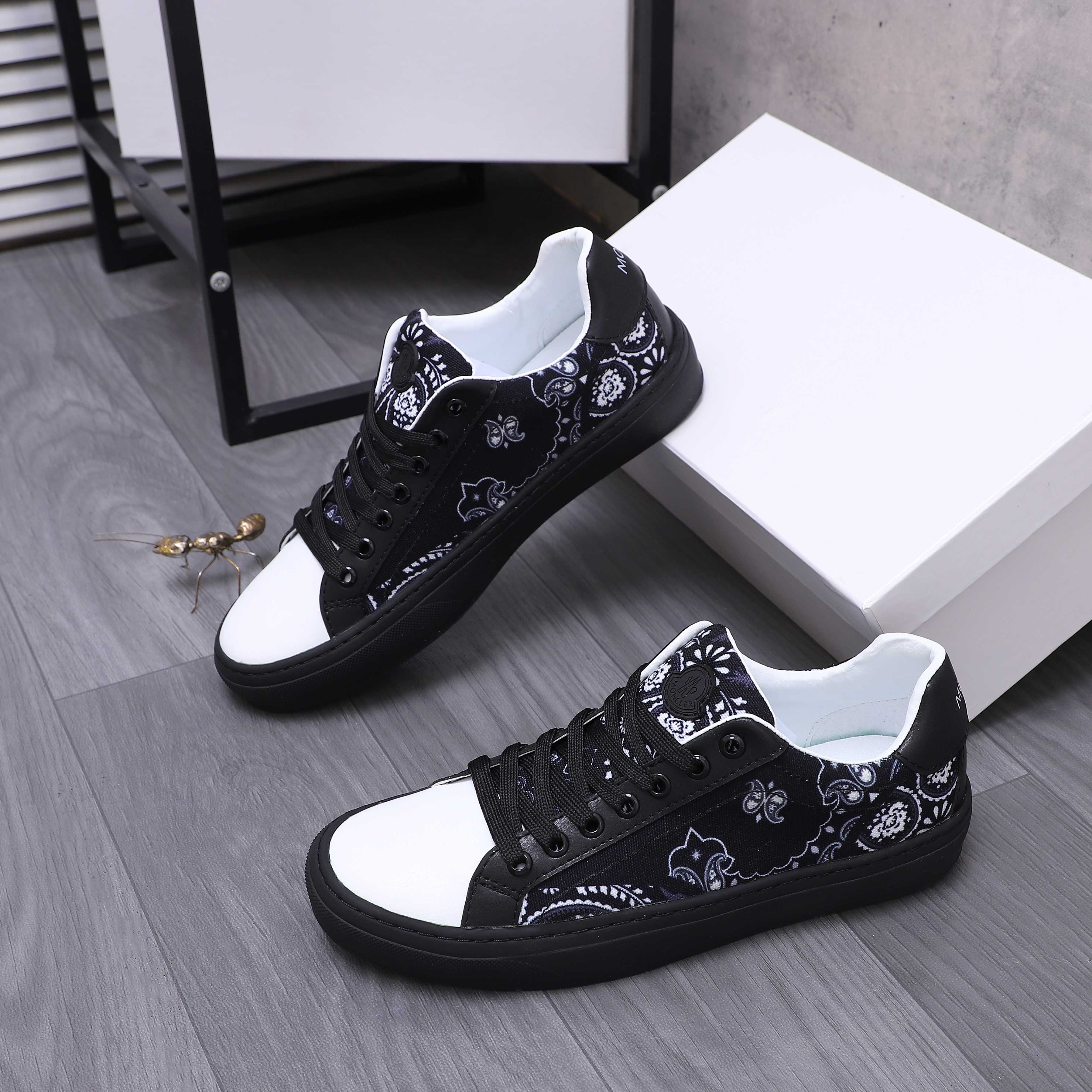 Moncler shoe
