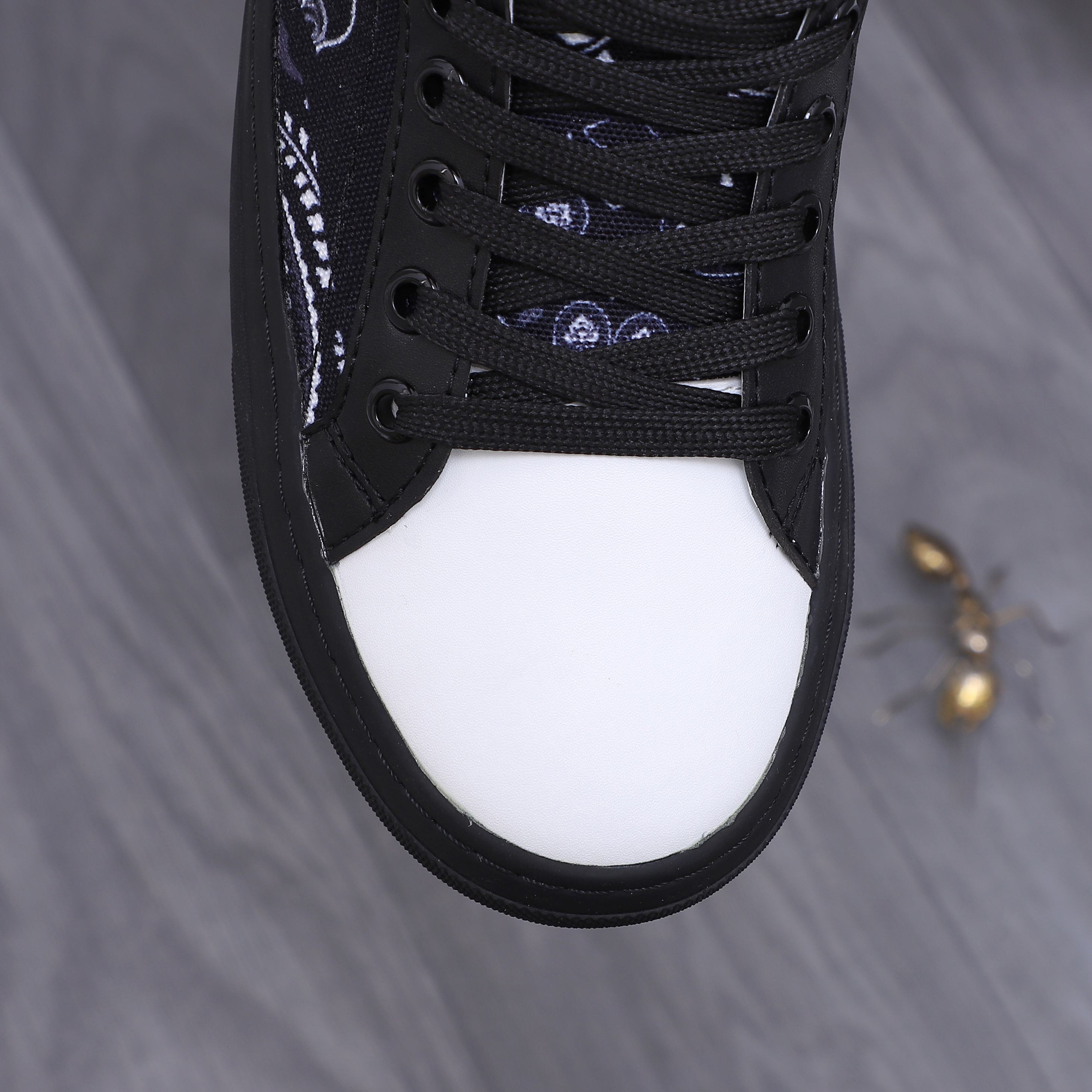 Moncler shoe