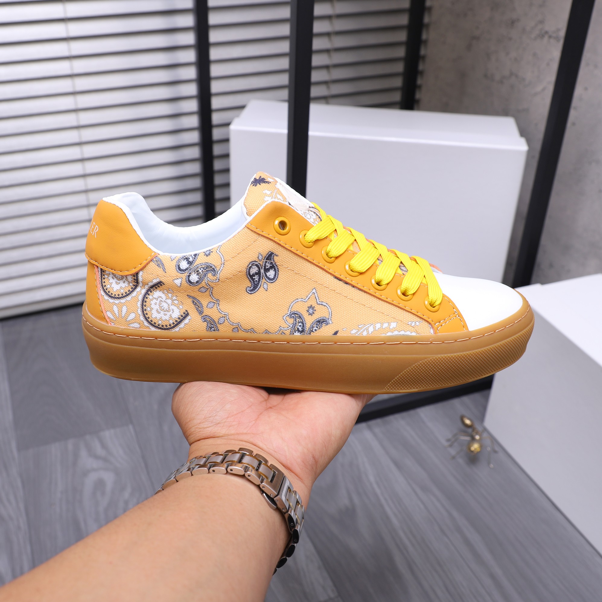 Moncler shoe