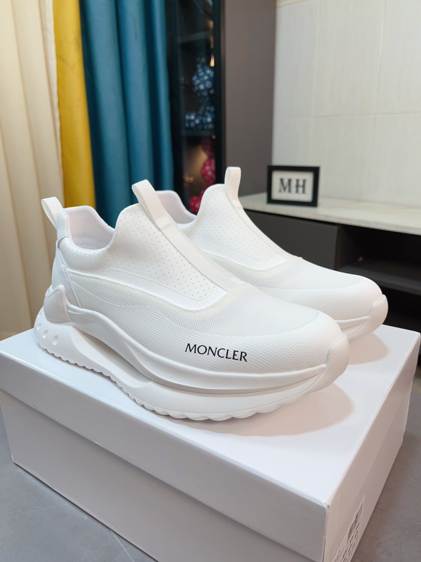 Moncler shoe