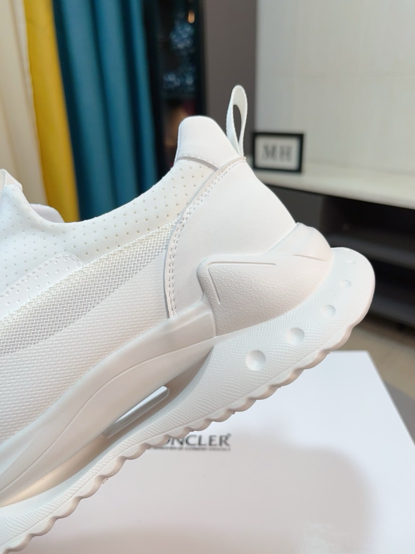 Moncler shoe