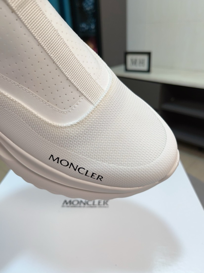 Moncler shoe