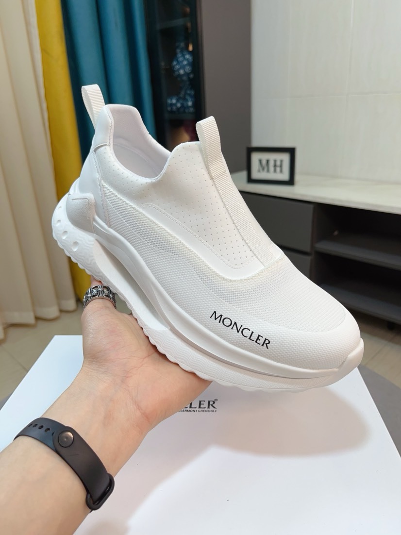 Moncler shoe