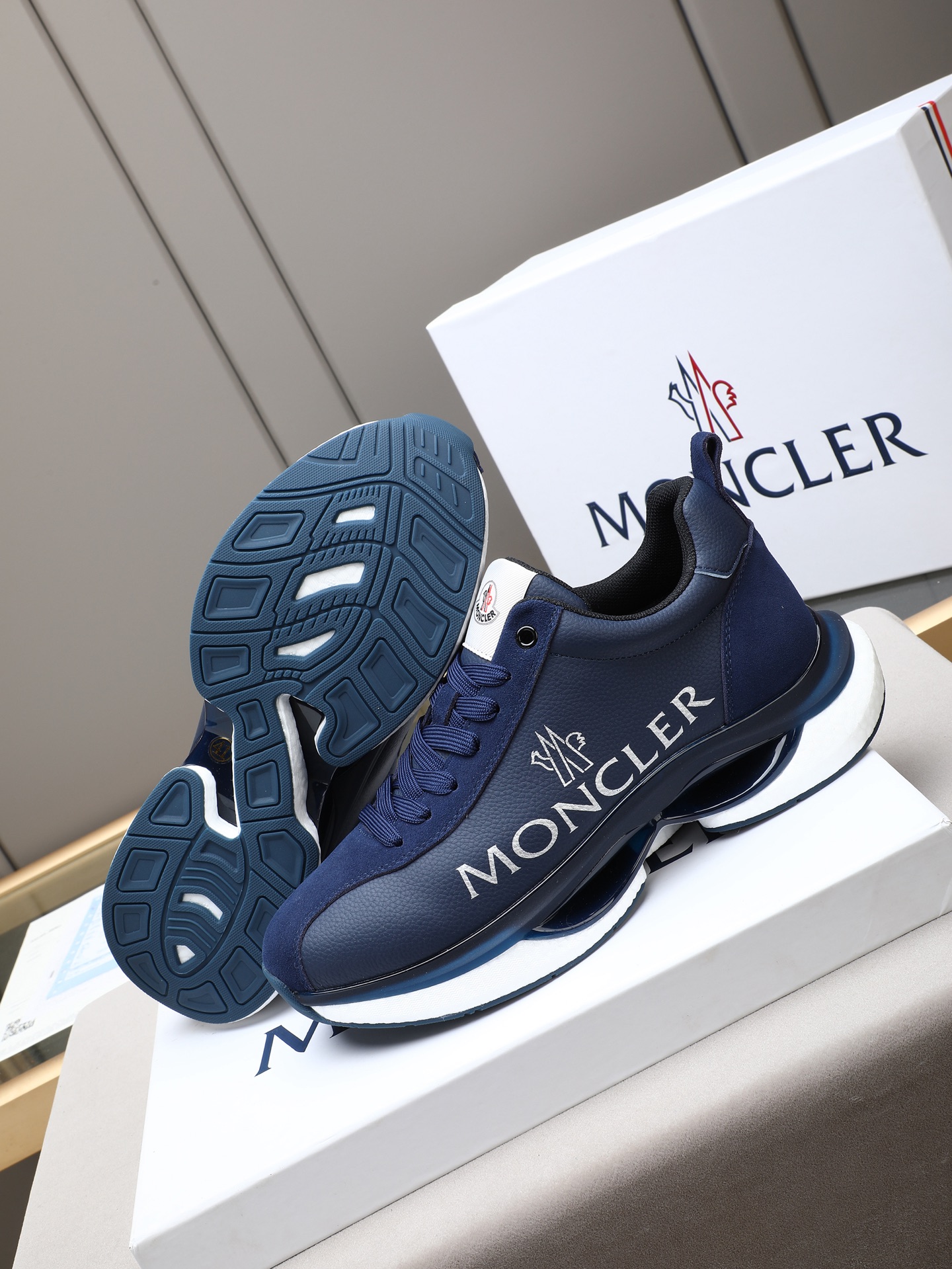 Moncler shoe