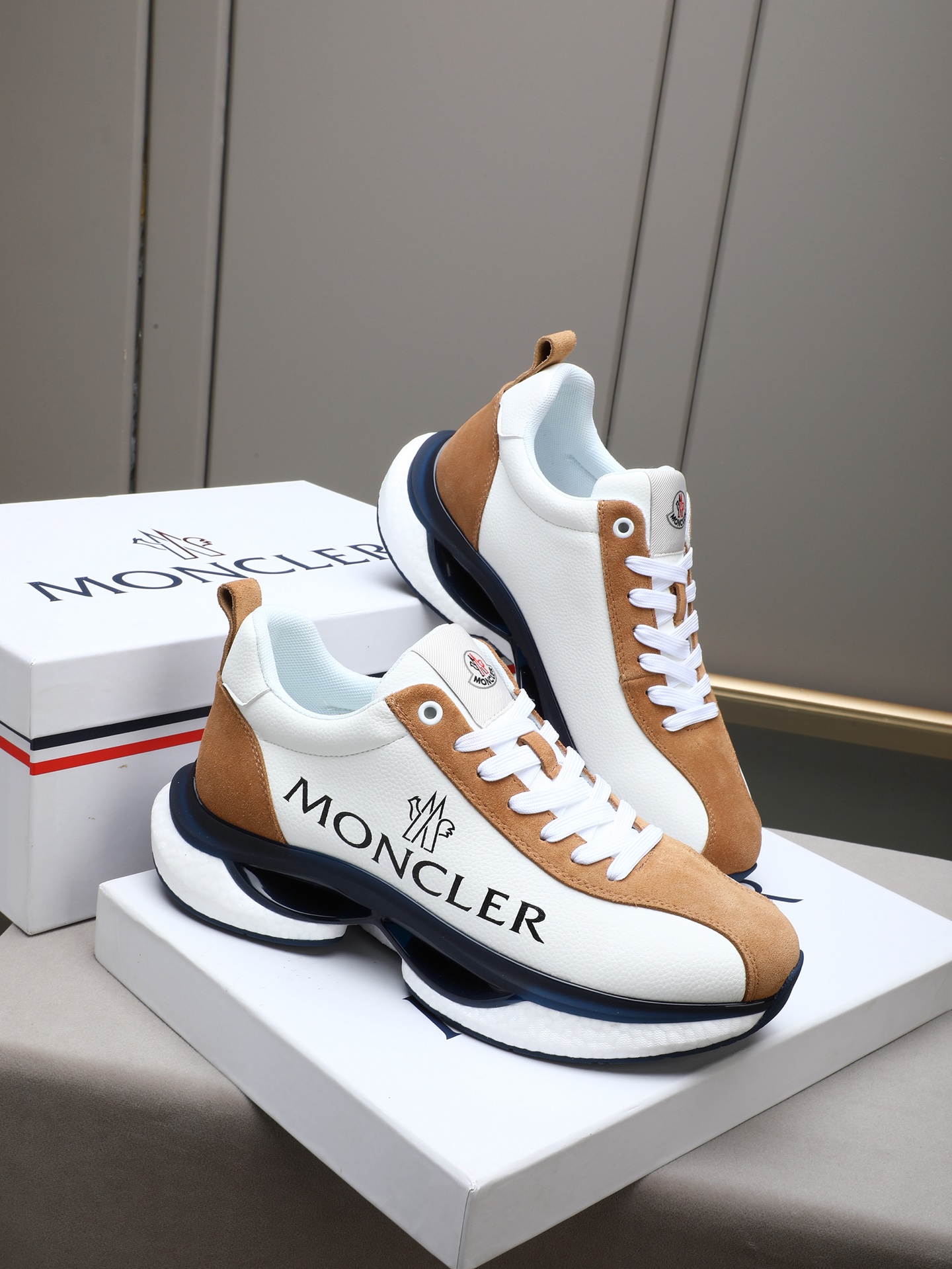 Moncler shoe