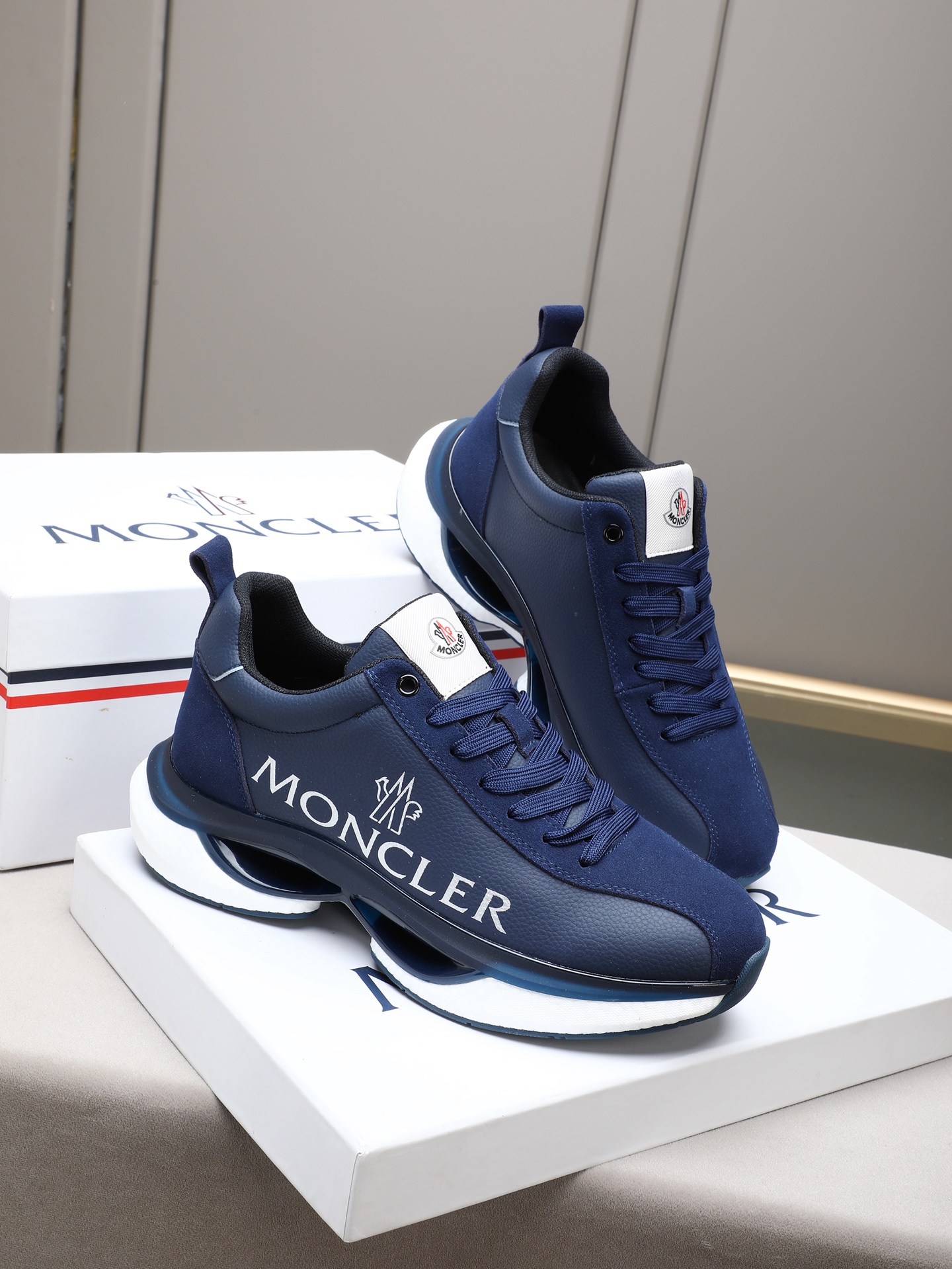 Moncler shoe