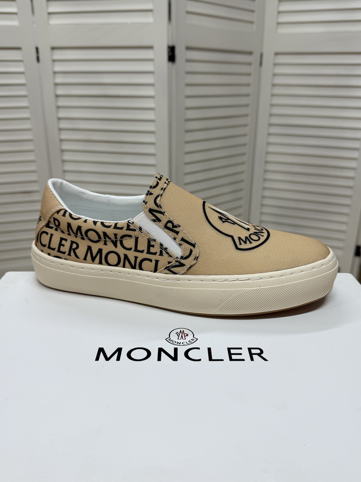 Moncler shoe