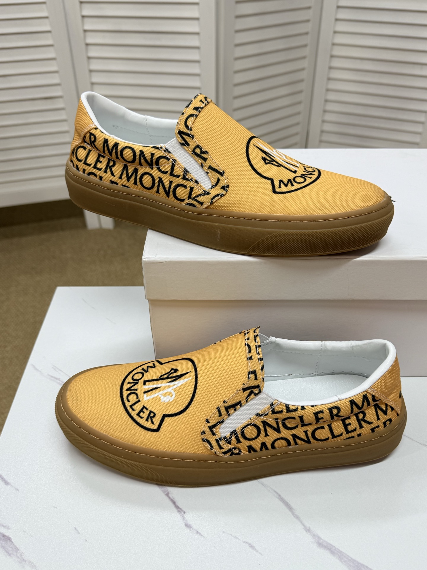 Moncler shoe
