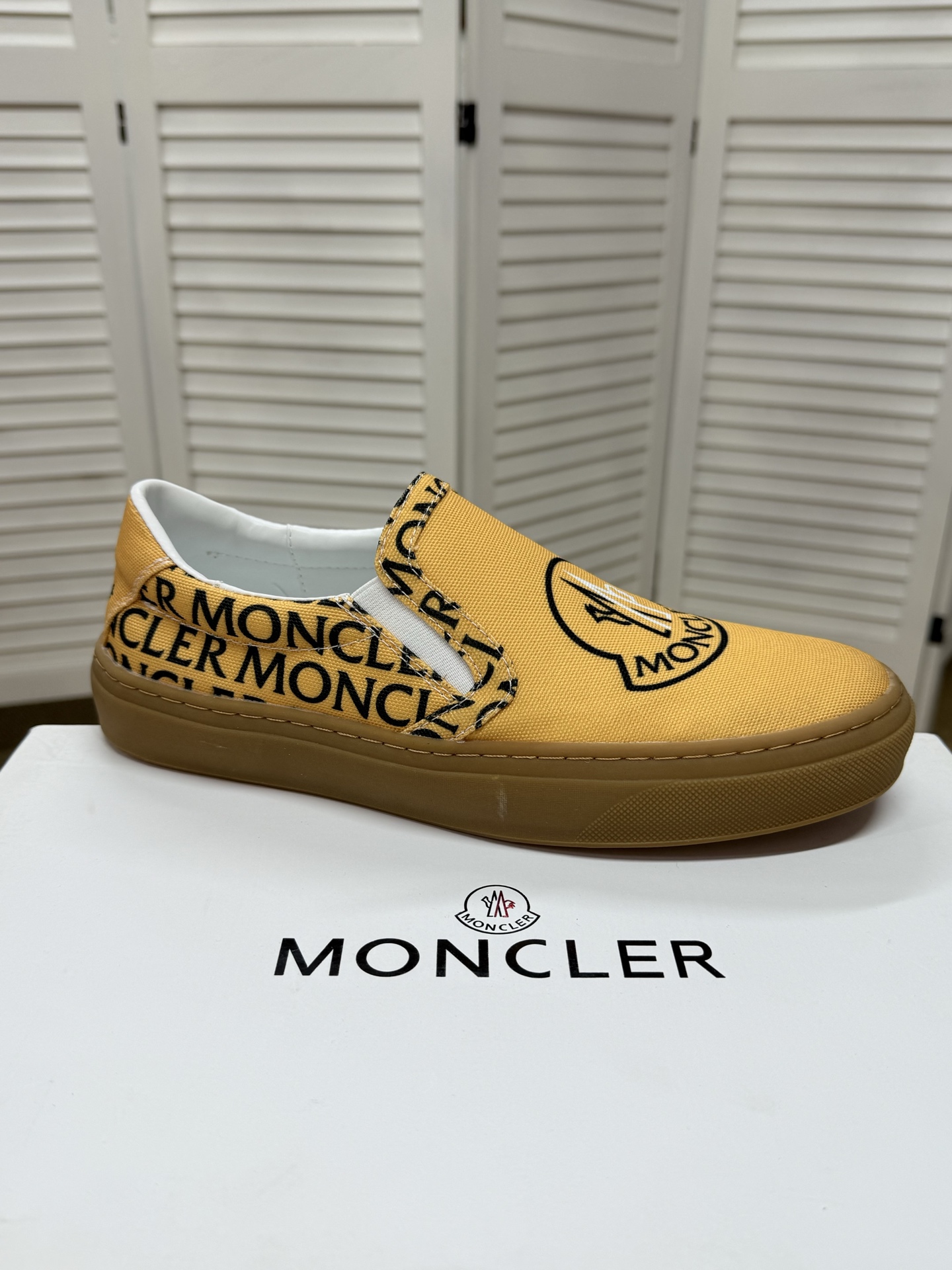 Moncler shoe