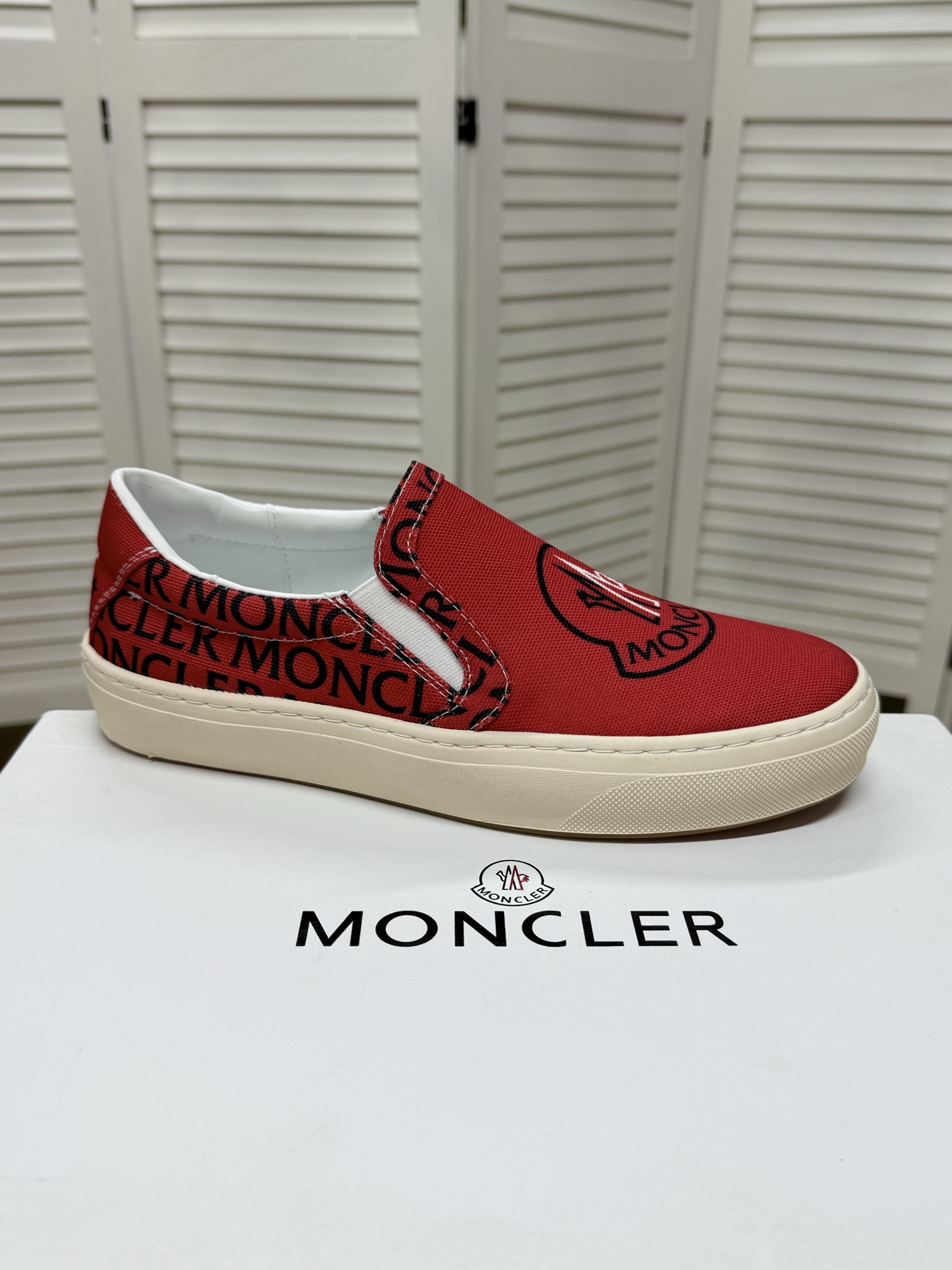 Moncler shoe