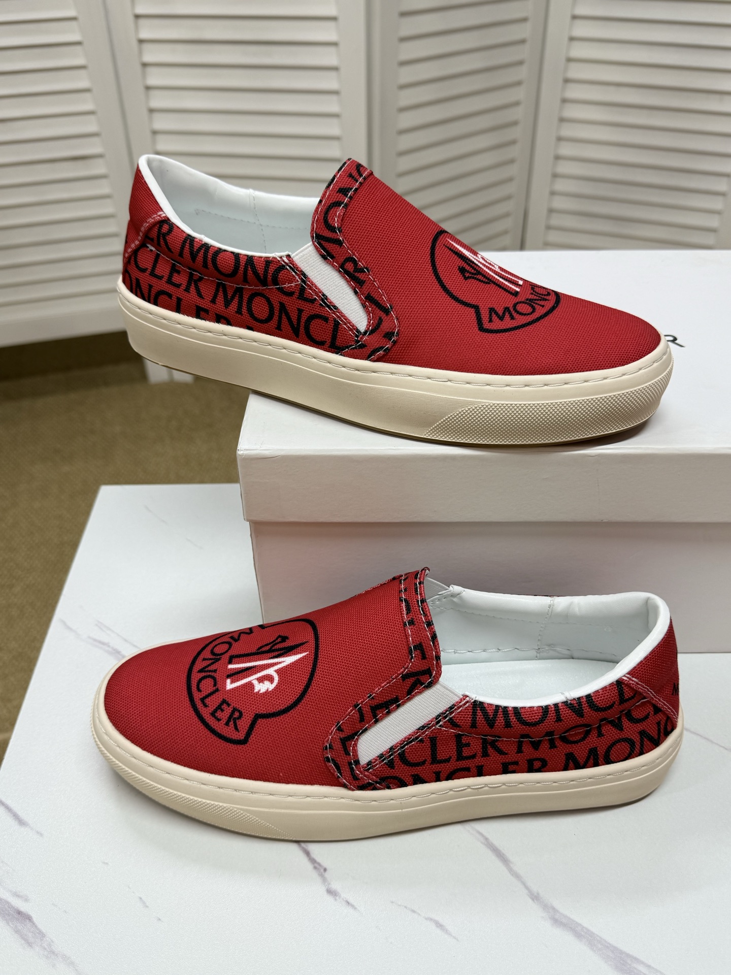 Moncler shoe