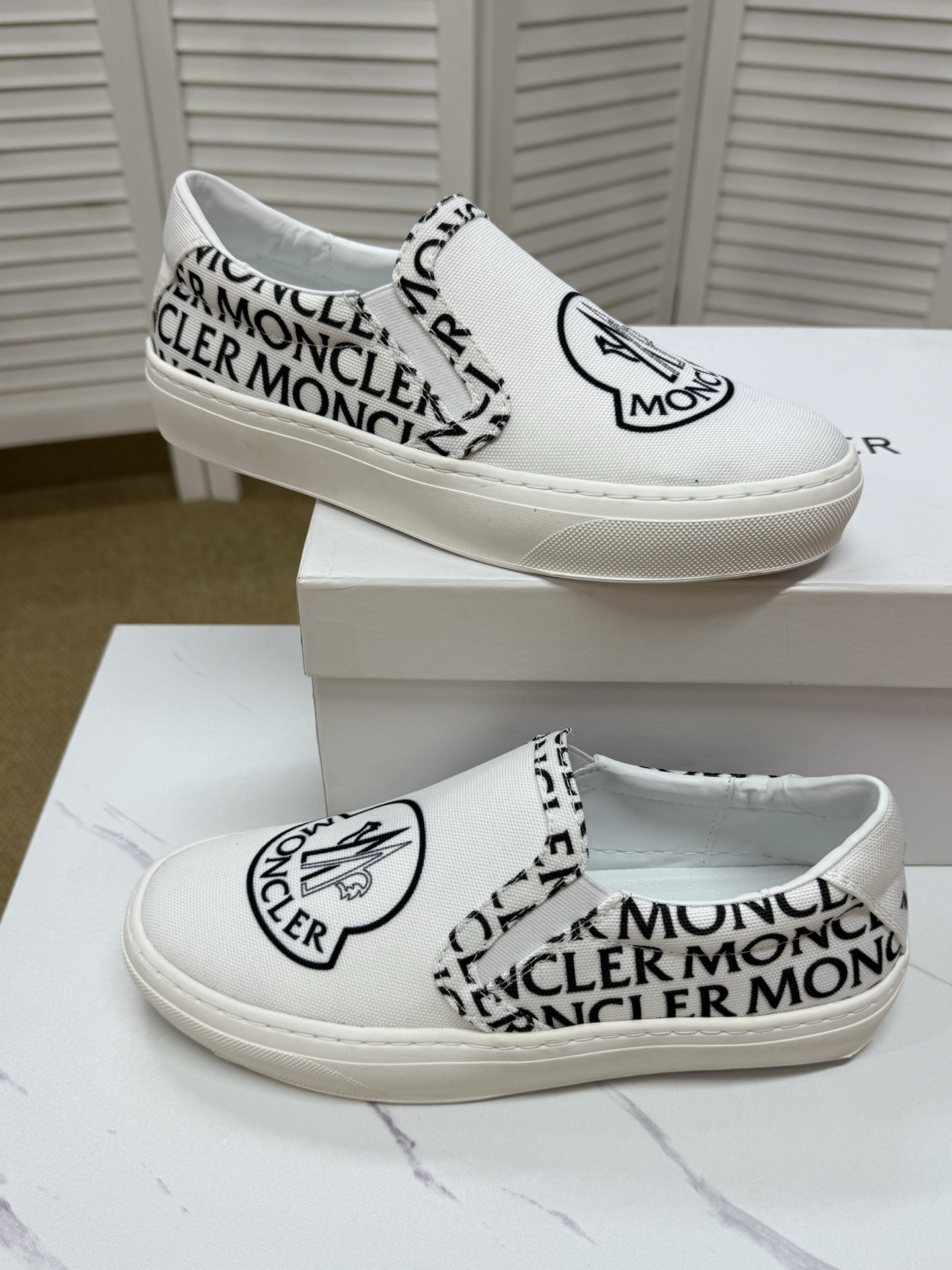 Moncler shoe