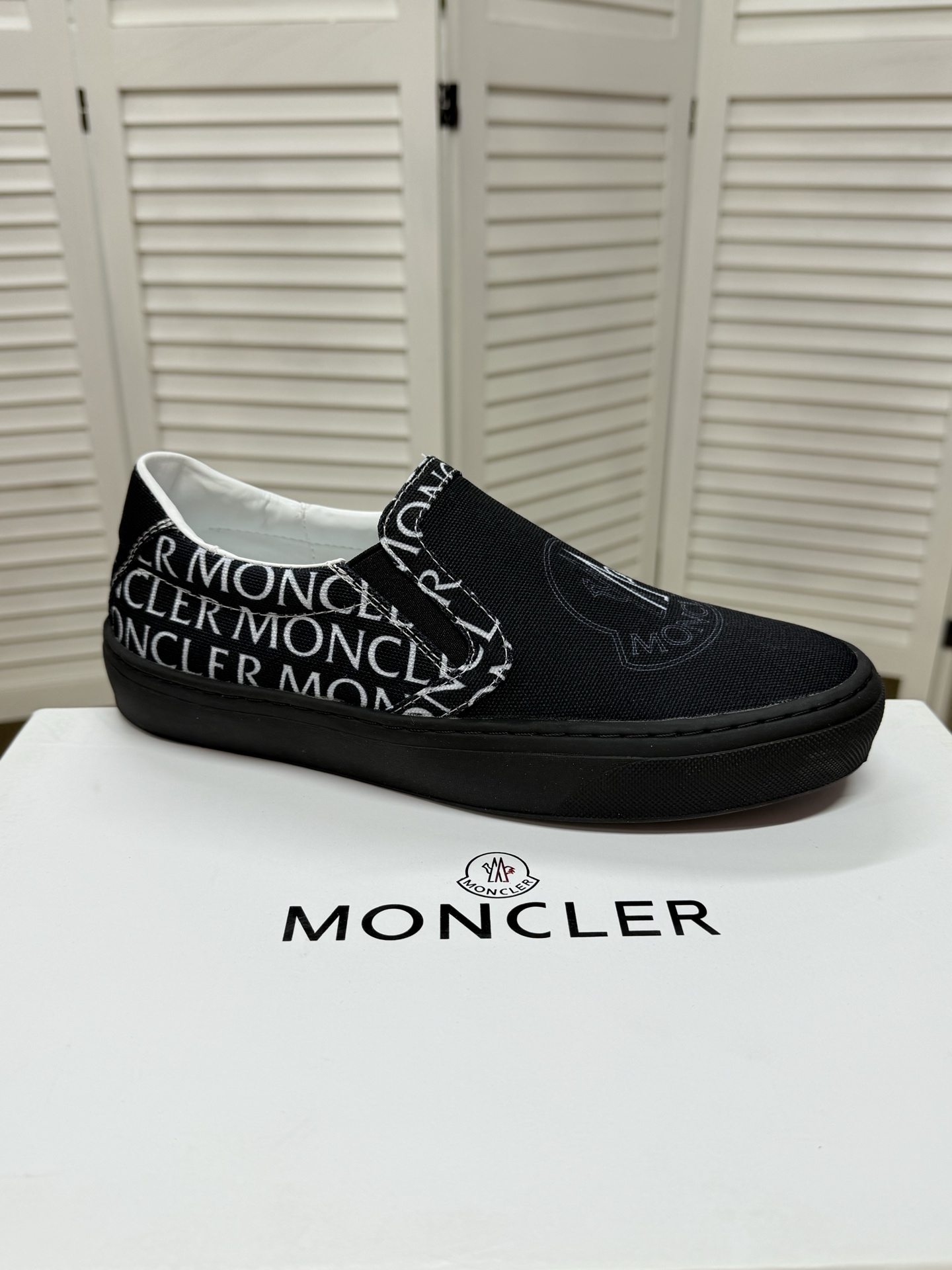 Moncler shoe