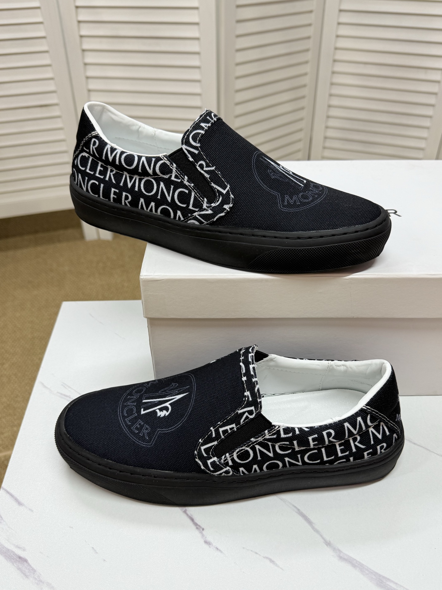Moncler shoe