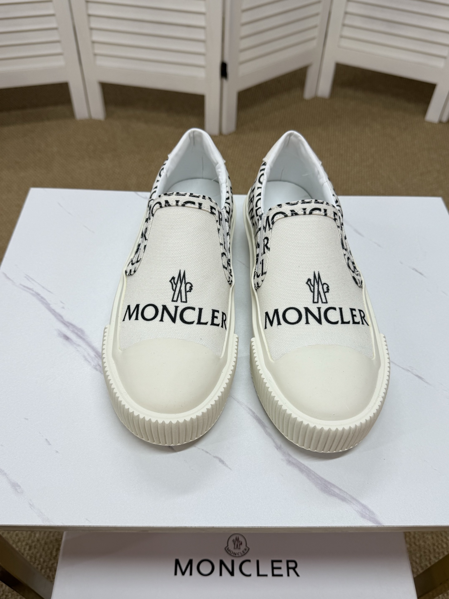 Moncler shoe
