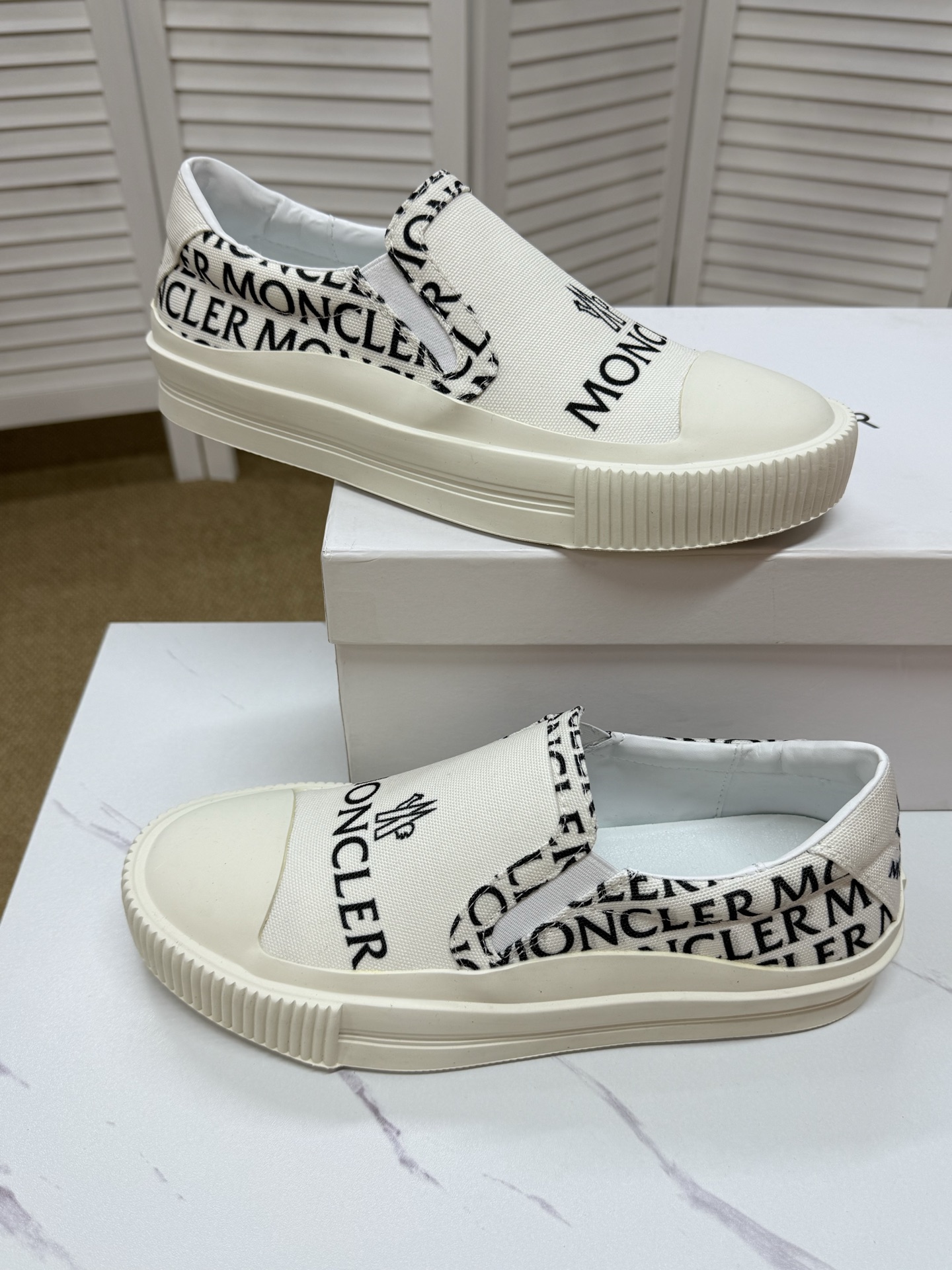 Moncler shoe