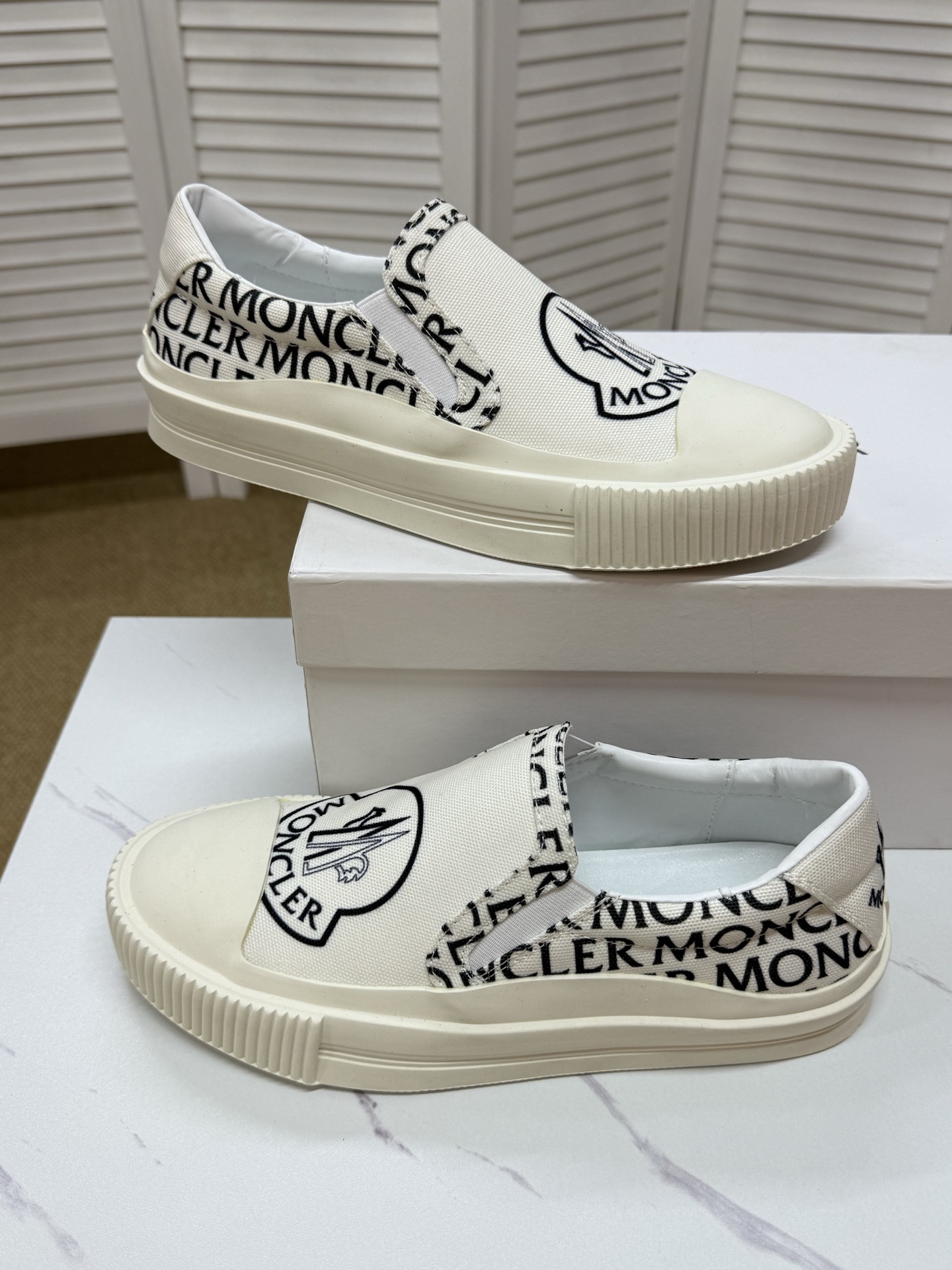 Moncler shoe