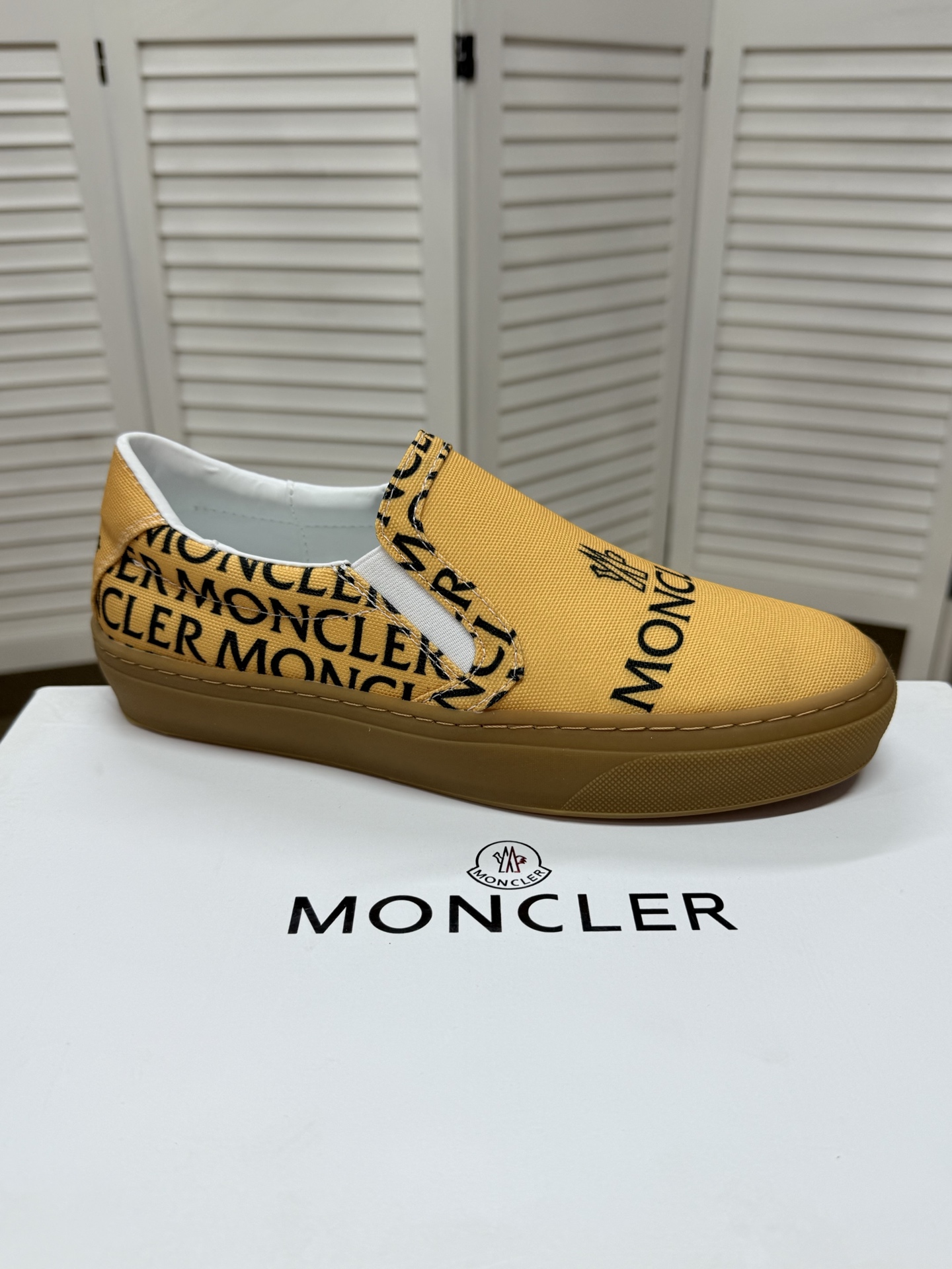 Moncler shoe