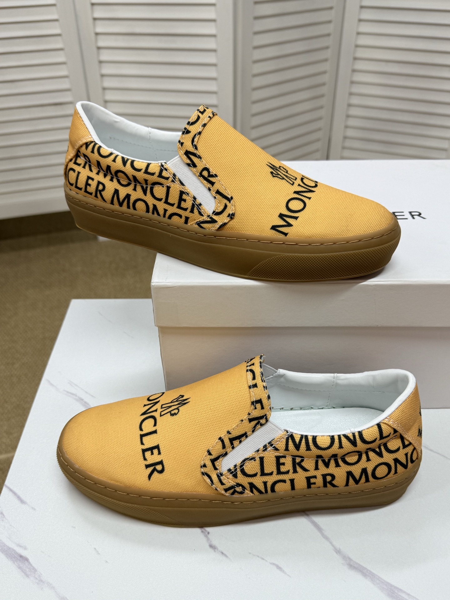 Moncler shoe
