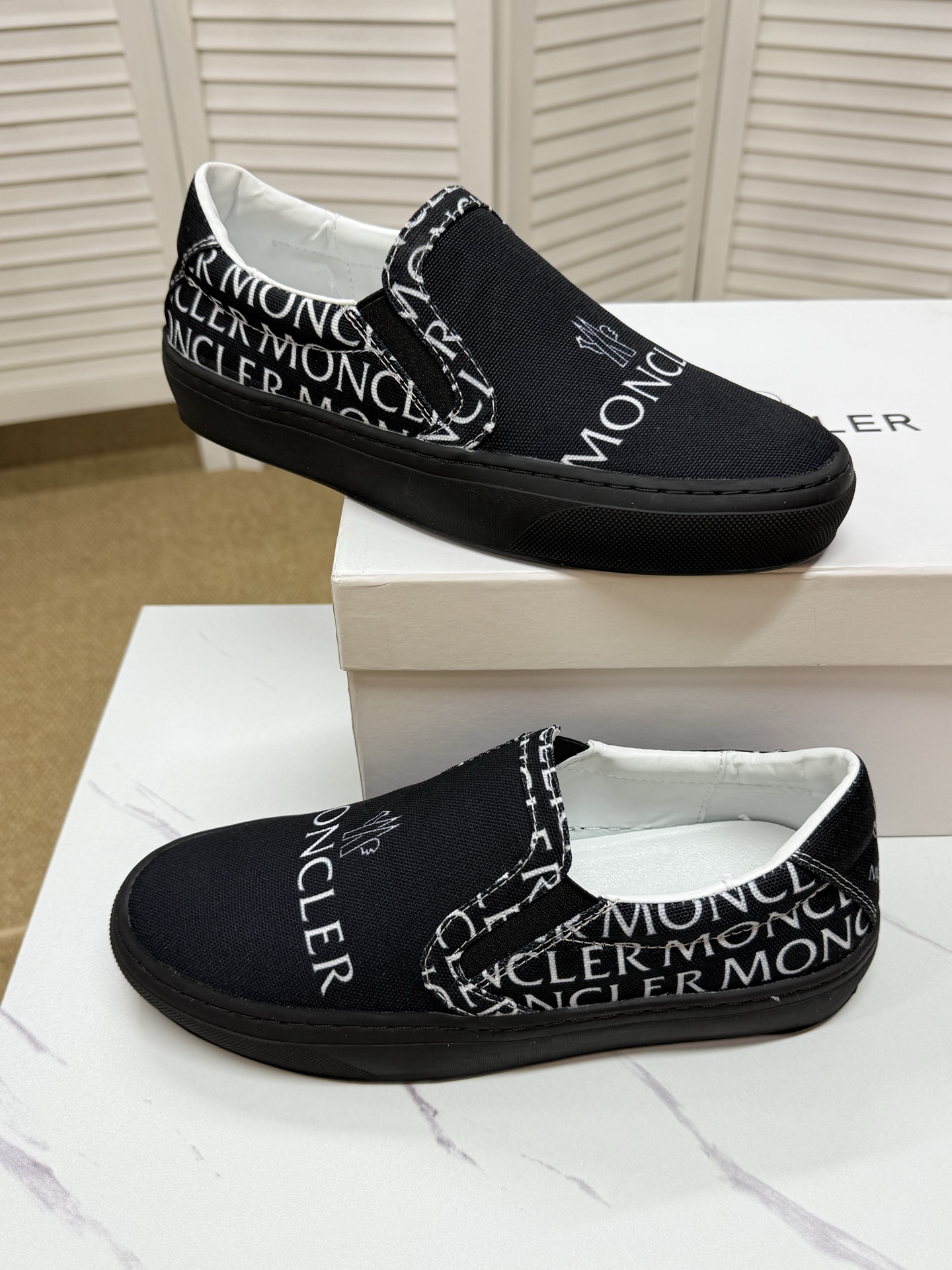 Moncler shoe