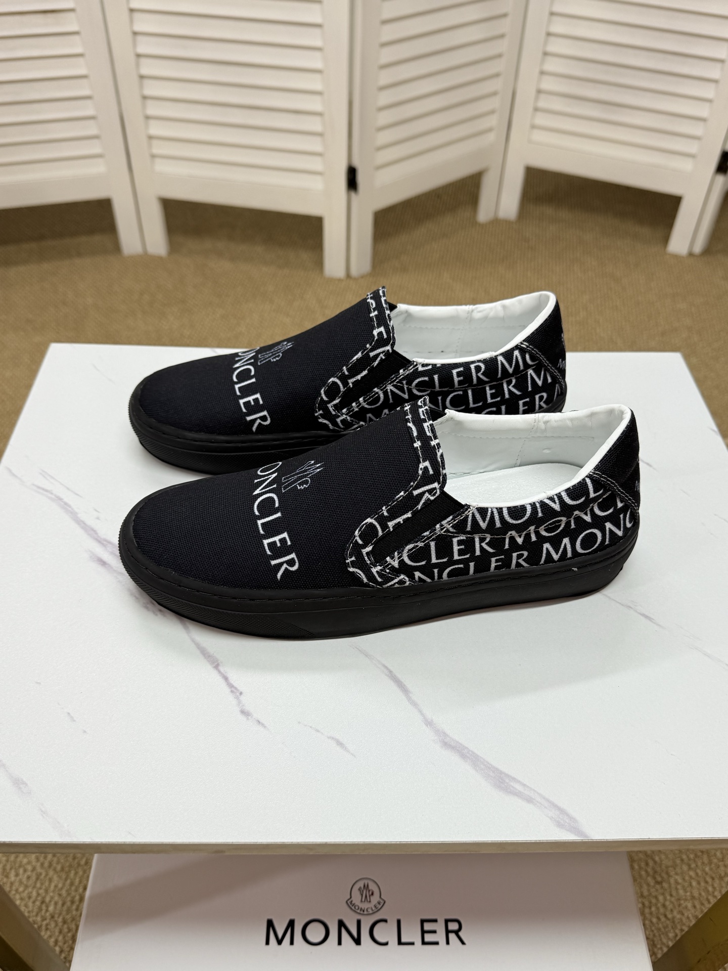 Moncler shoe