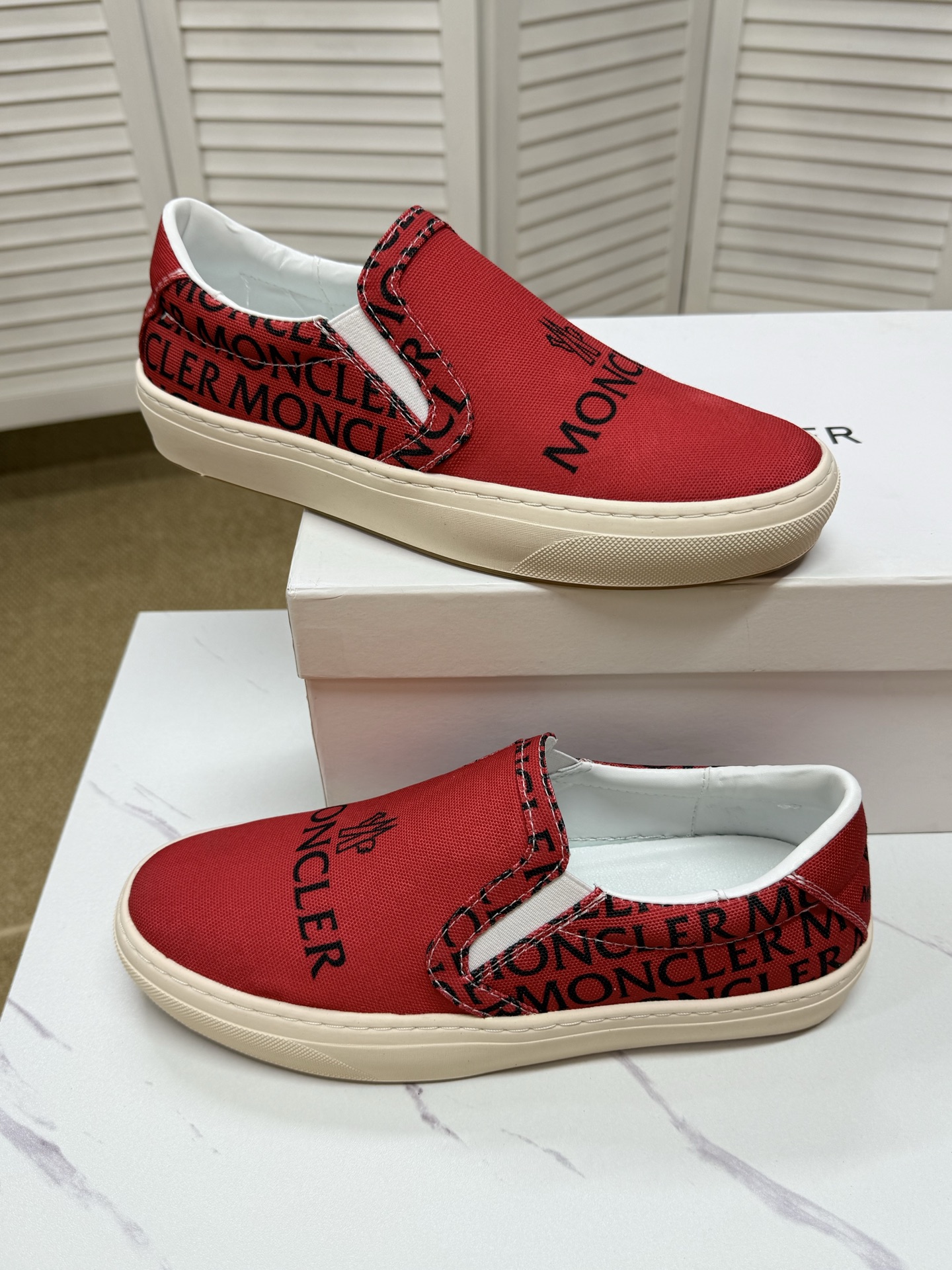 Moncler shoe