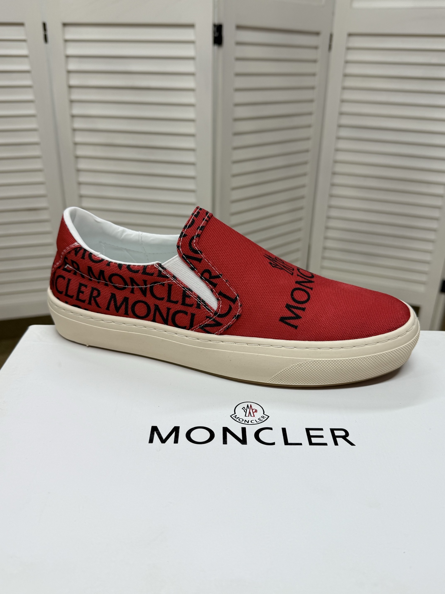 Moncler shoe