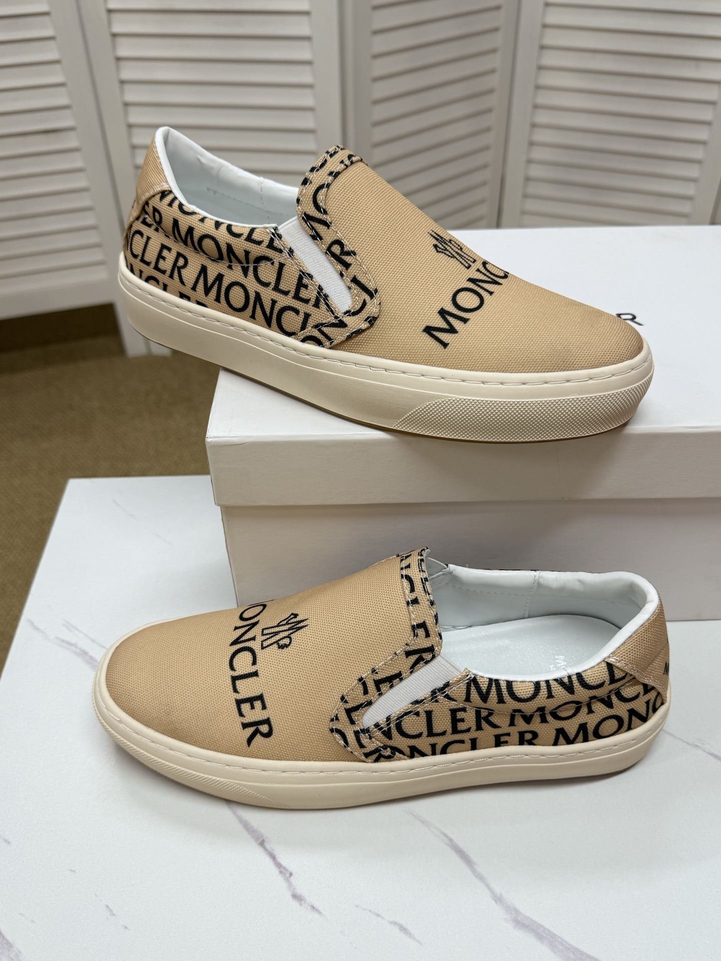 Moncler shoe