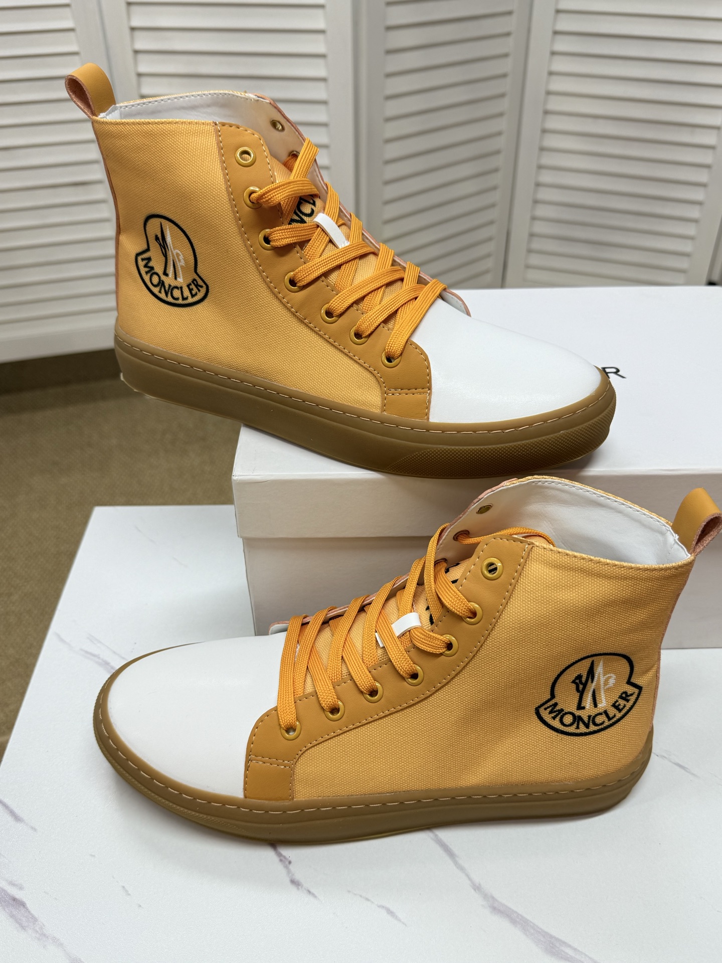 Moncler shoe