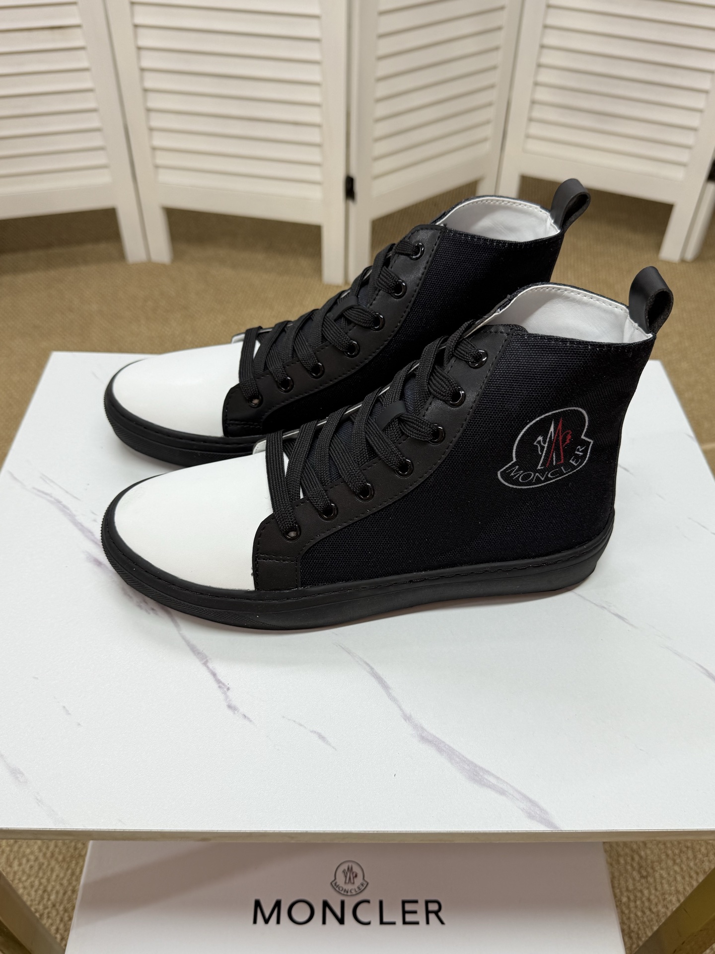 Moncler shoe