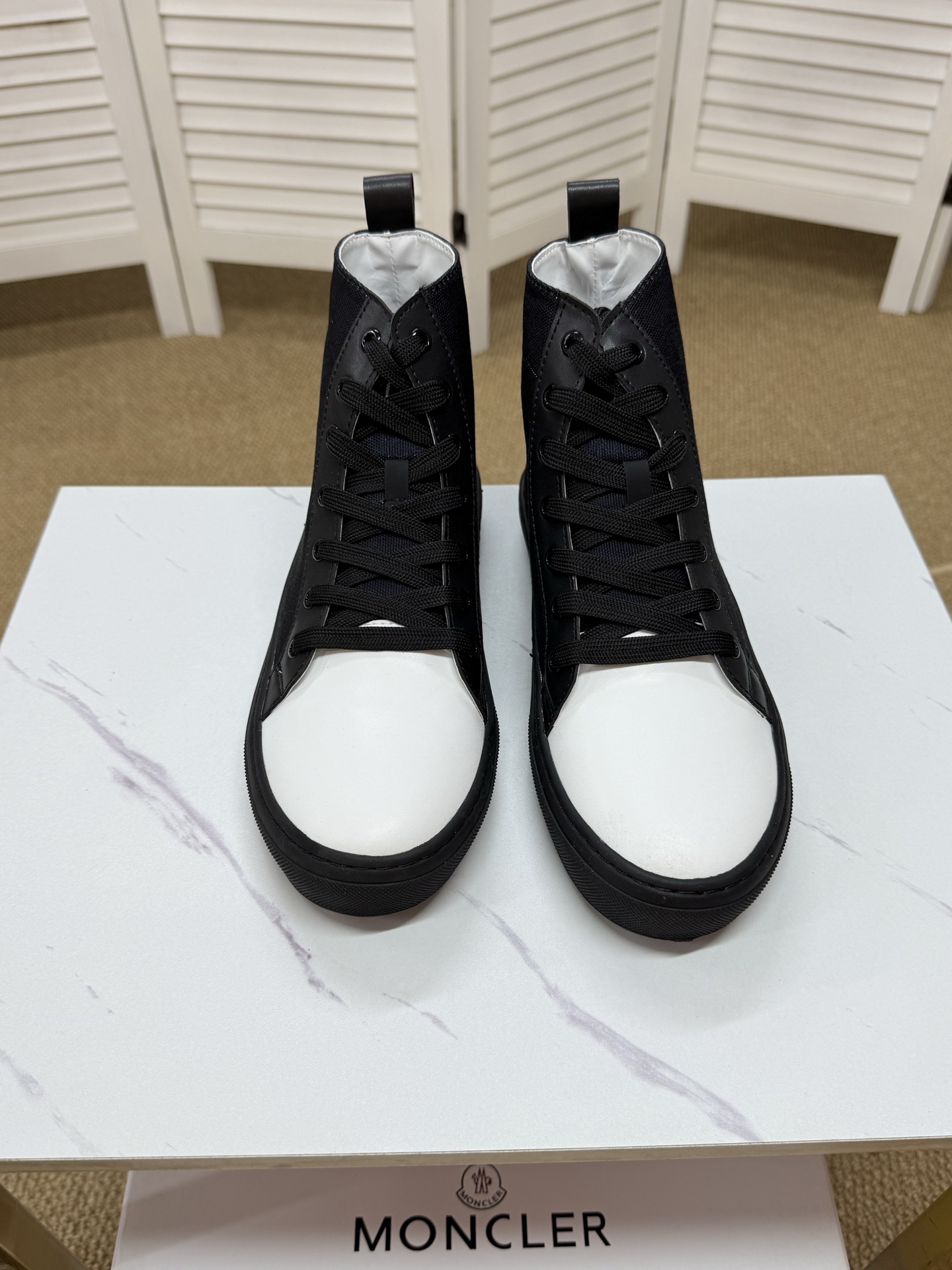 Moncler shoe